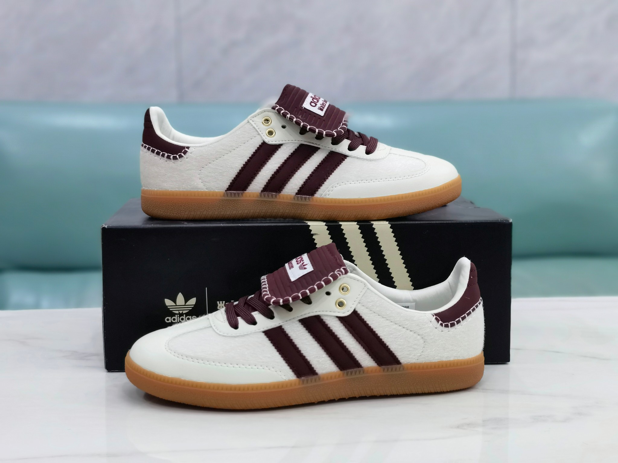 ⬆️22054-Adidas-495 gallery