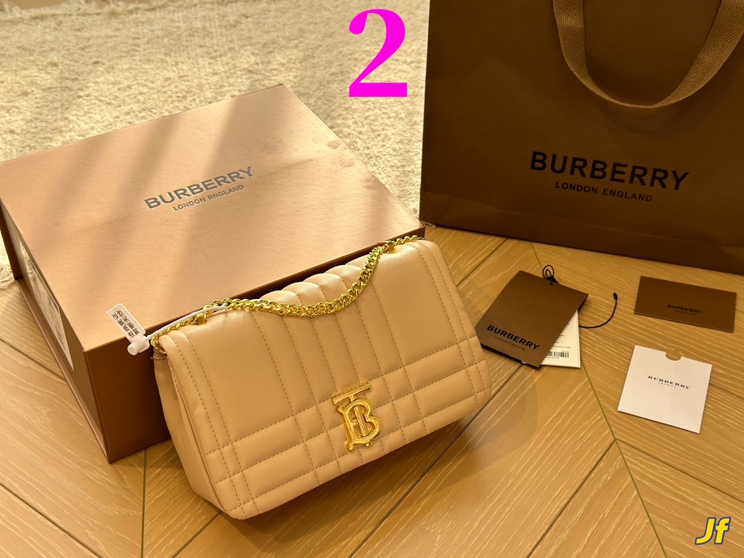 ⬆️22303-Burberry-399 gallery