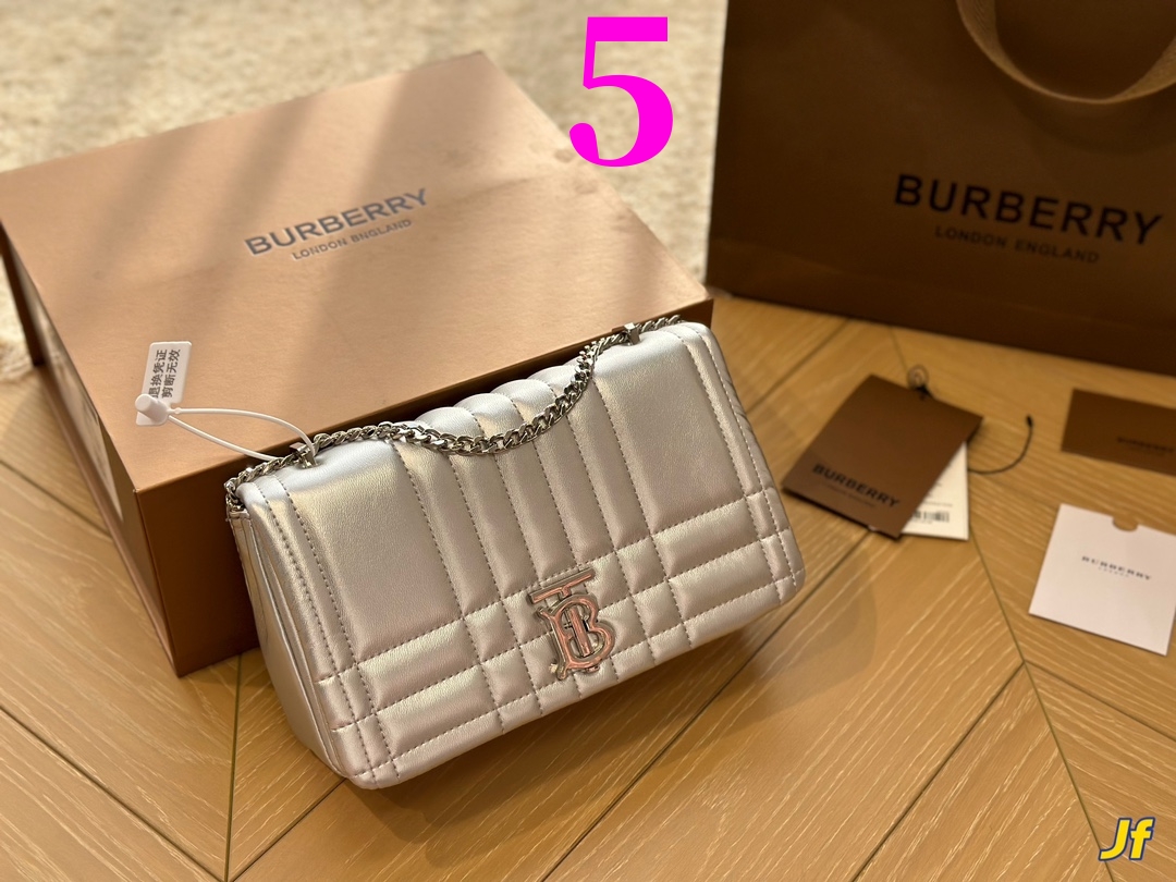 ⬆️22303-Burberry-399 gallery