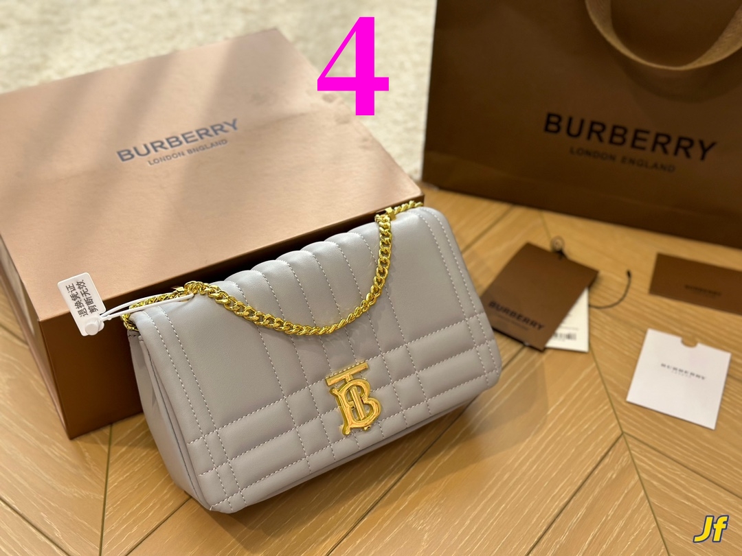 ⬆️22303-Burberry-399 gallery