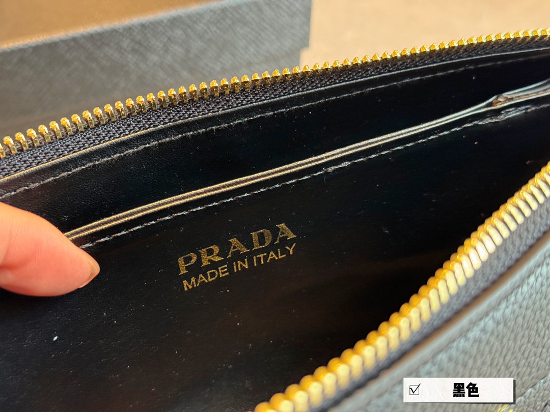 ⬆️22424-PRADA-589 gallery