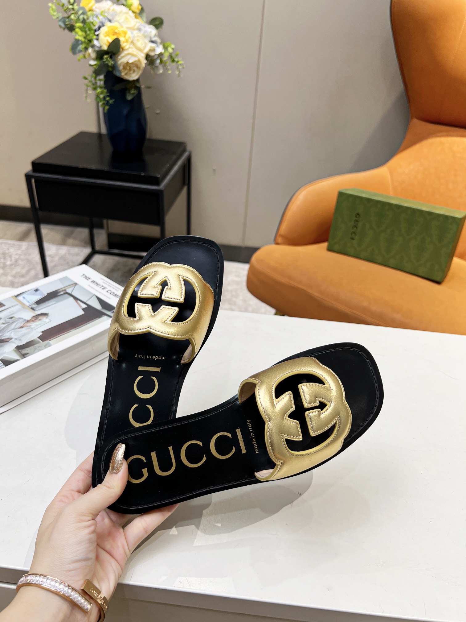 ⬆️22457-Gucci-580 gallery