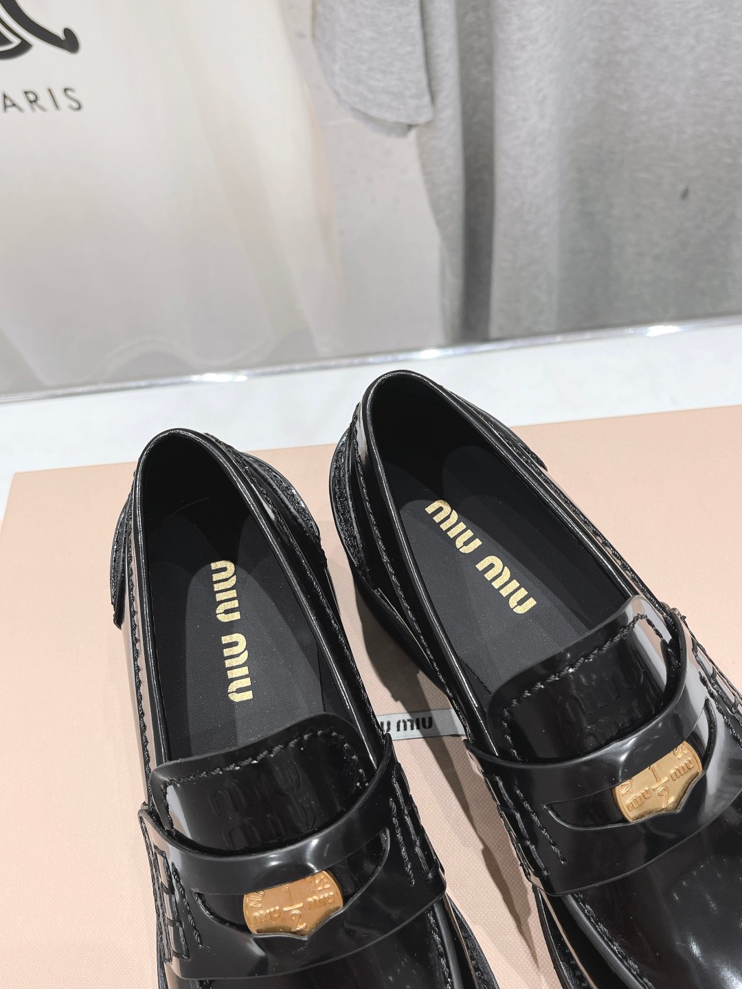 ⬆️22470-MIUMIU-888 gallery