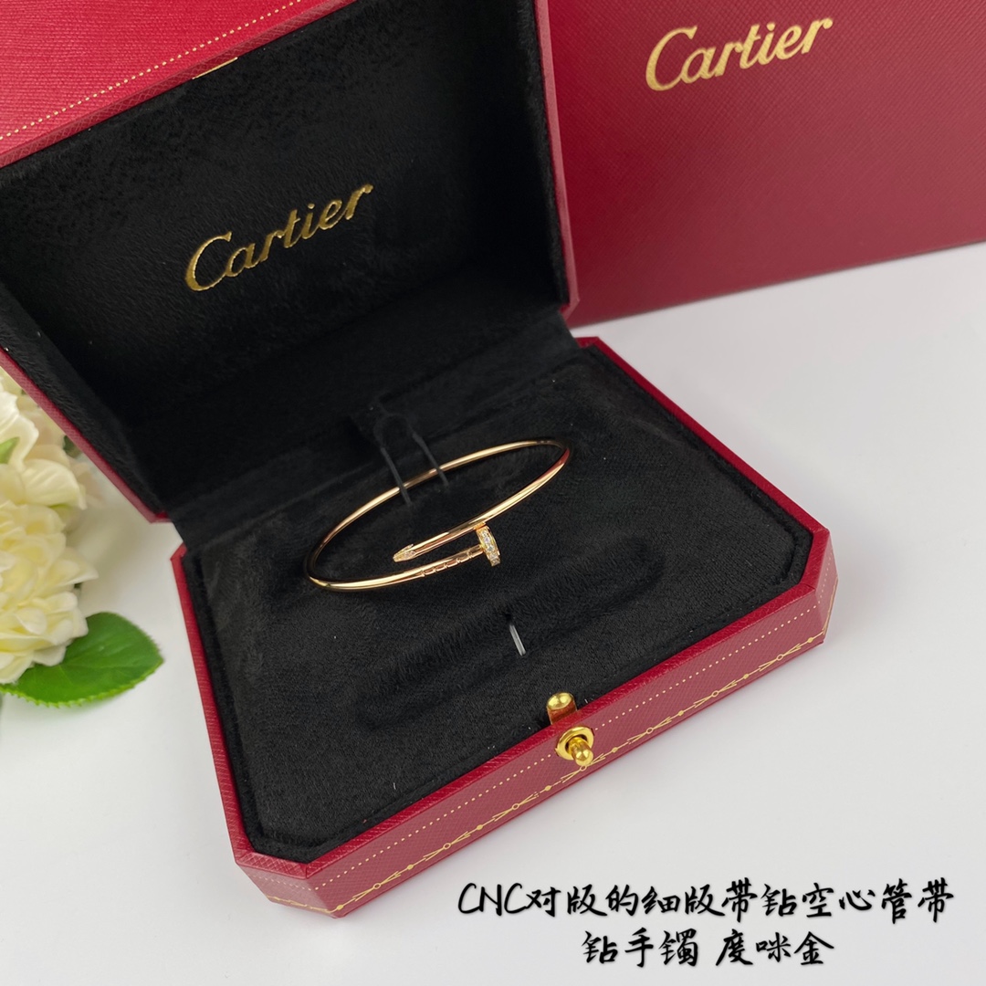 ⬆️22516-Cartier-550 gallery