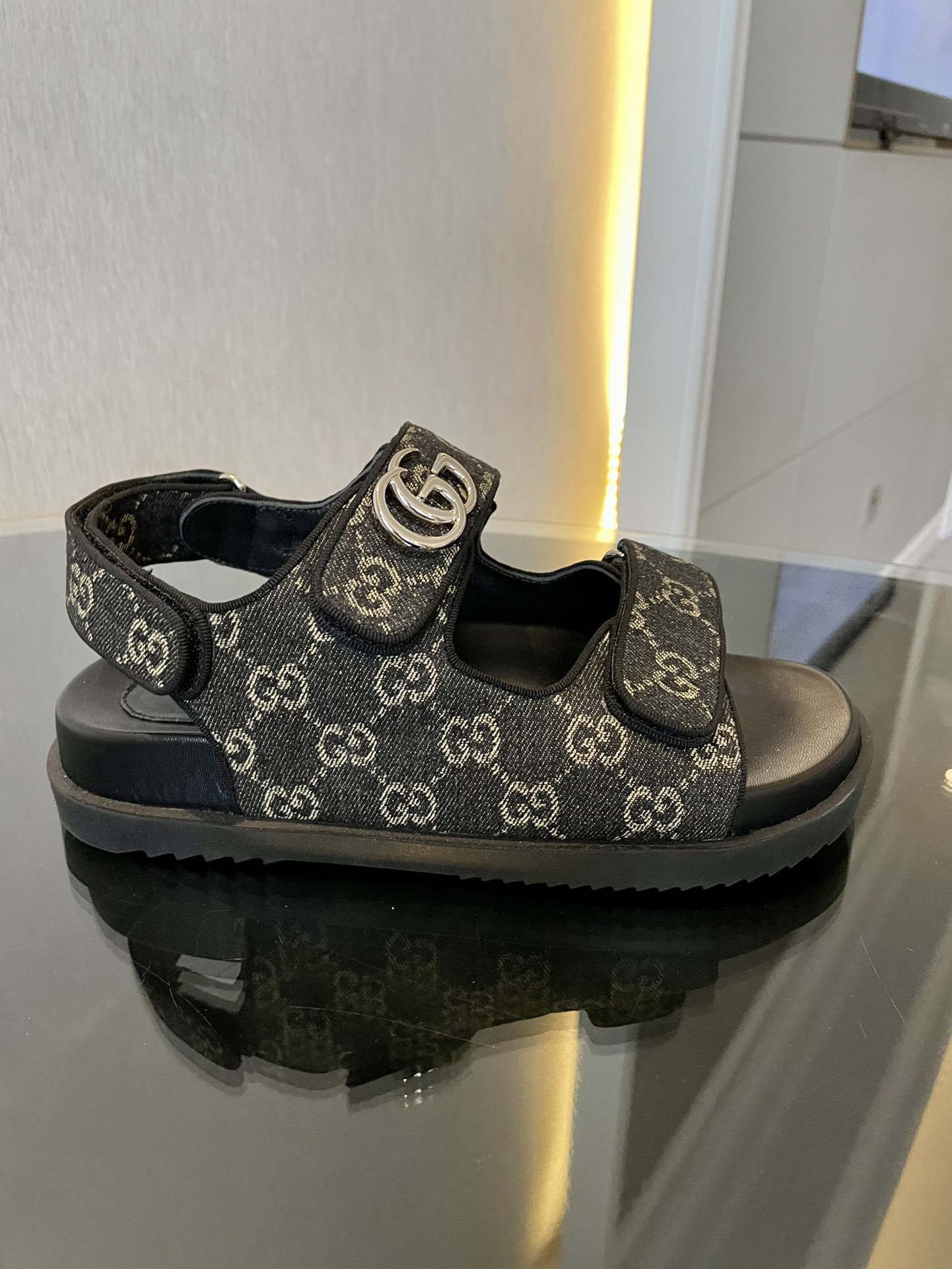 ⬆️22524-Gucci-860 gallery