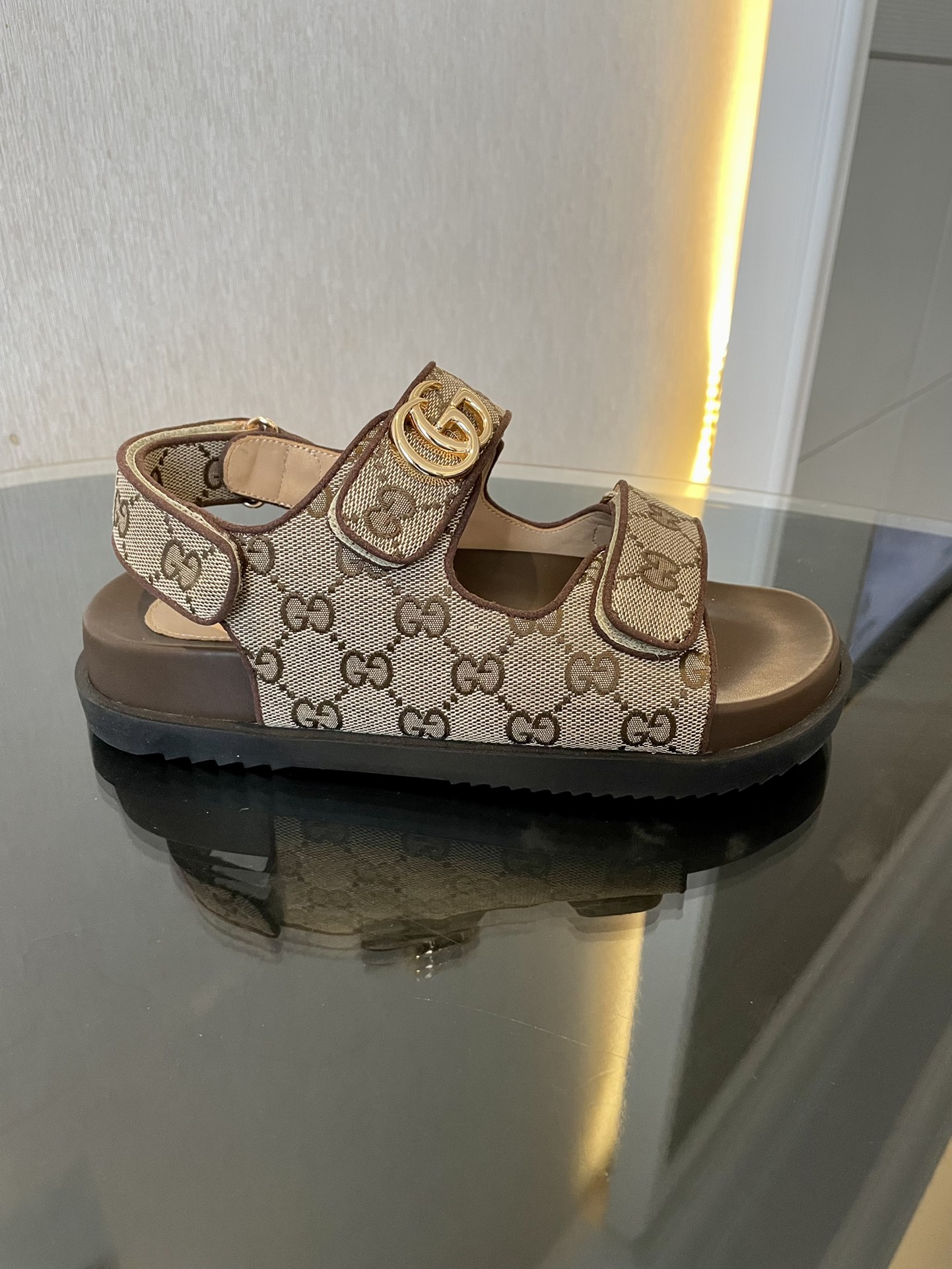 ⬆️22524-Gucci-860 gallery