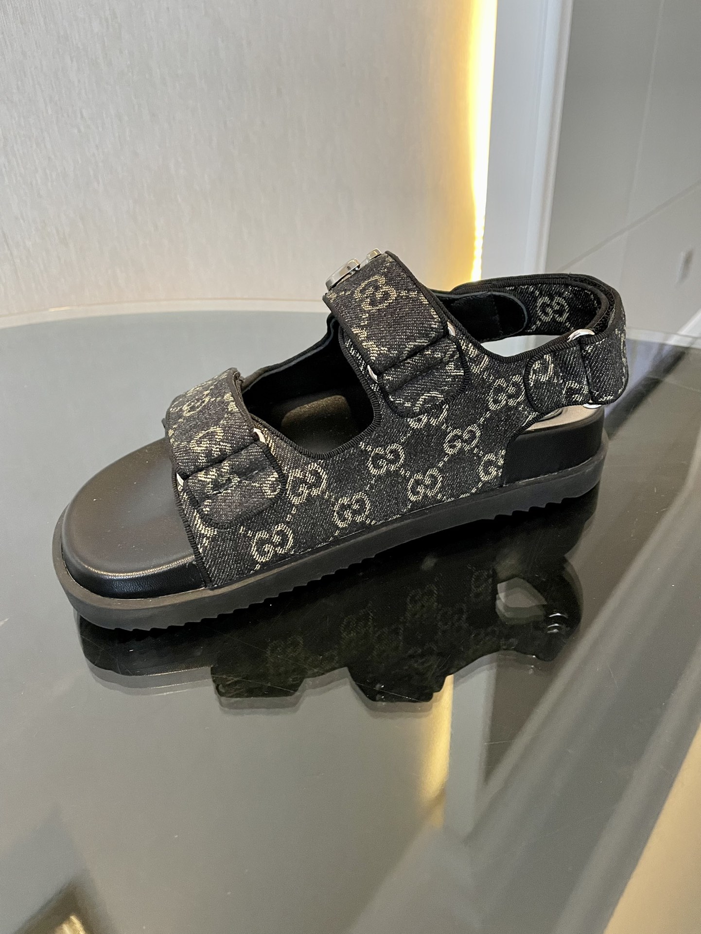 ⬆️22524-Gucci-860 gallery