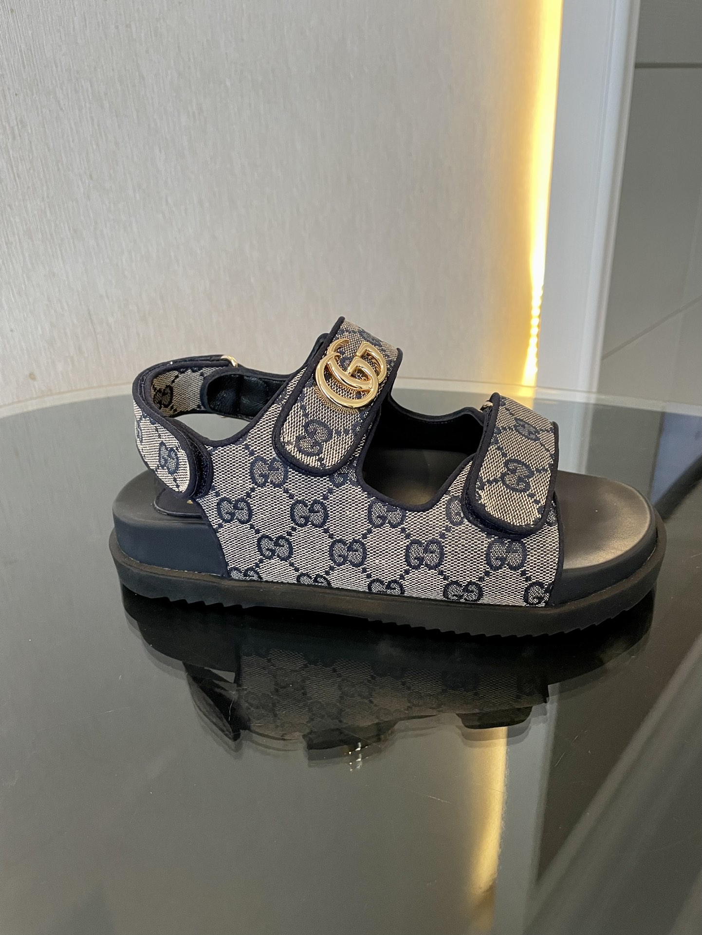 ⬆️22524-Gucci-860 gallery