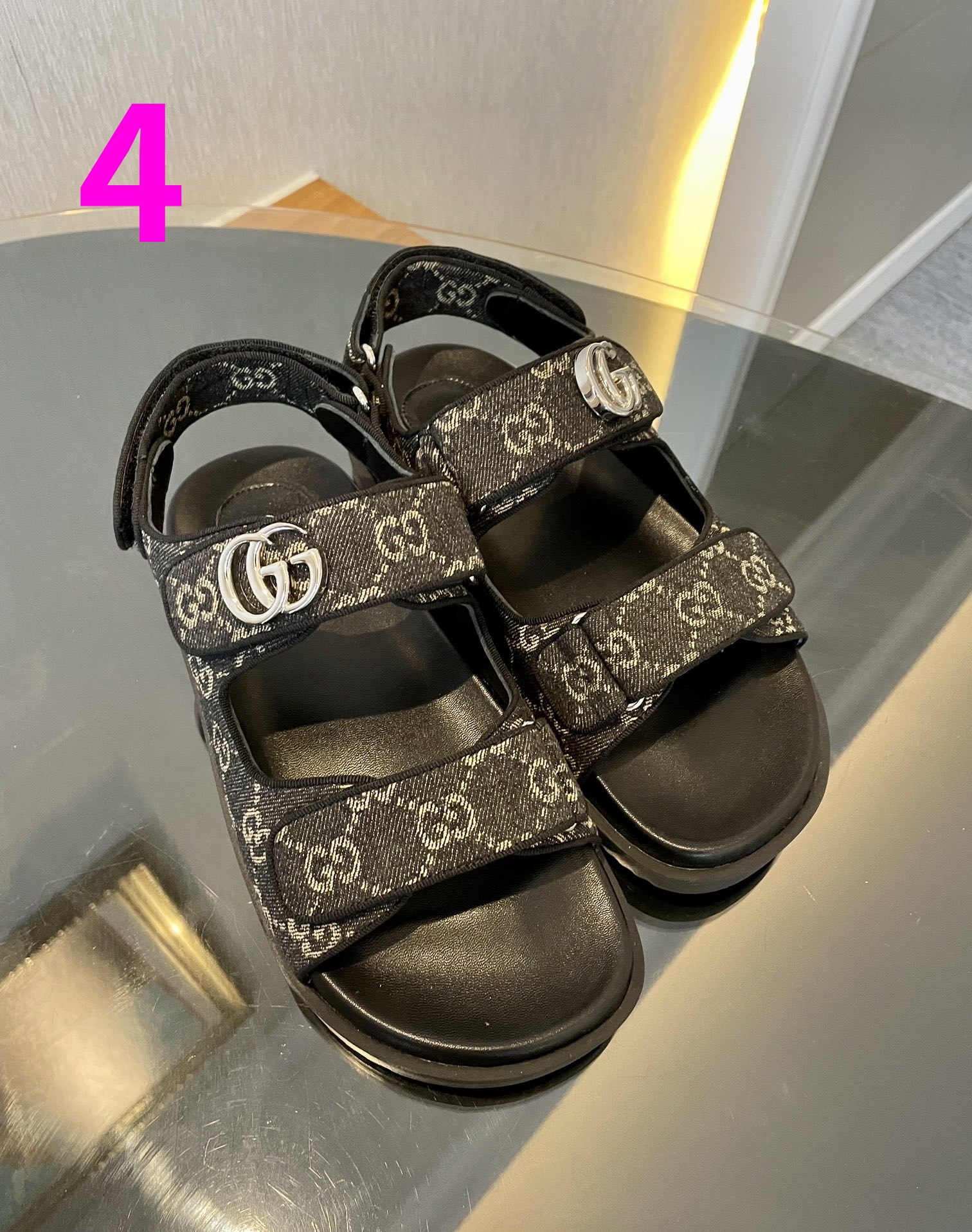 ⬆️22524-Gucci-860 gallery