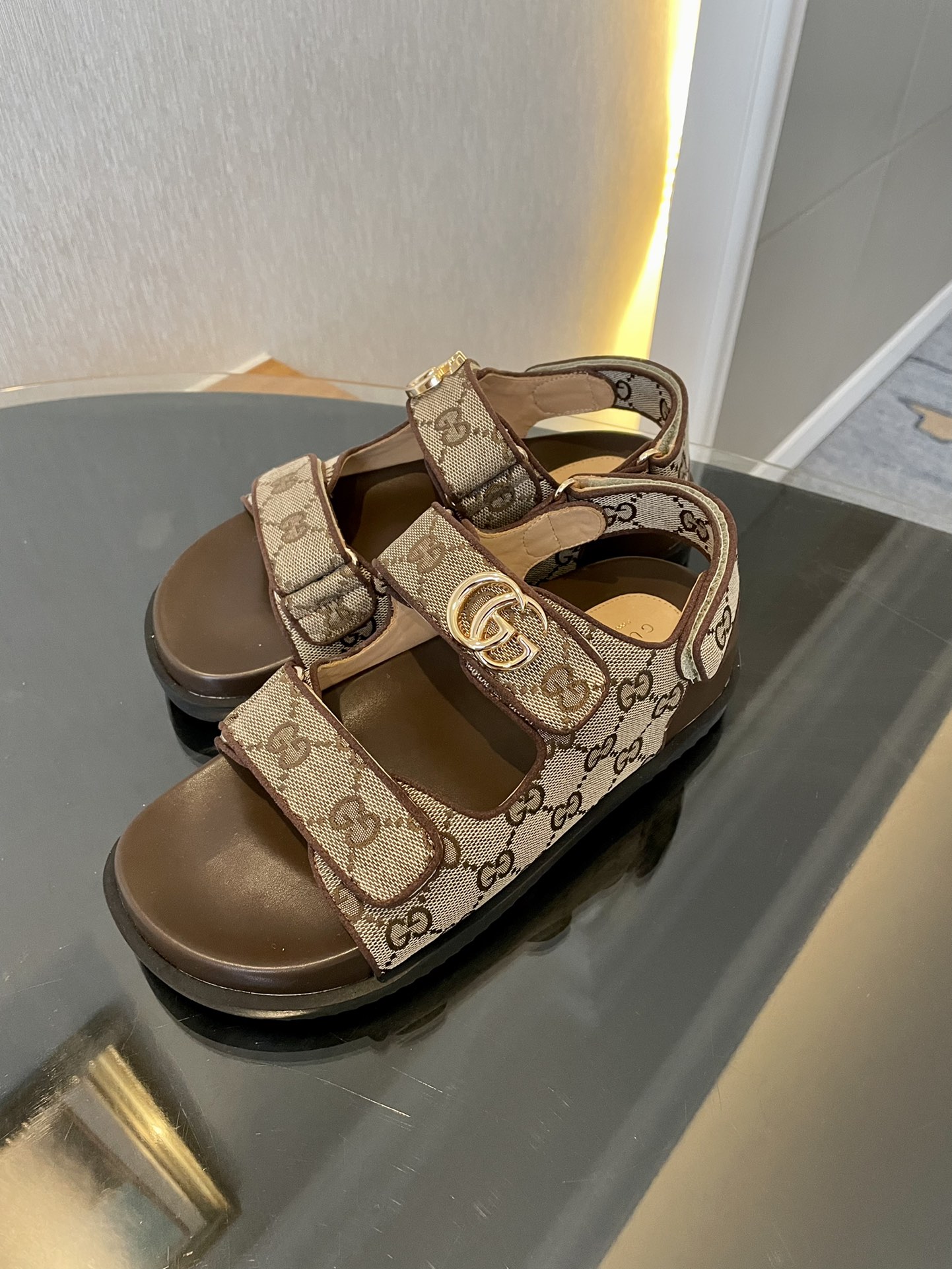 ⬆️22524-Gucci-860 gallery