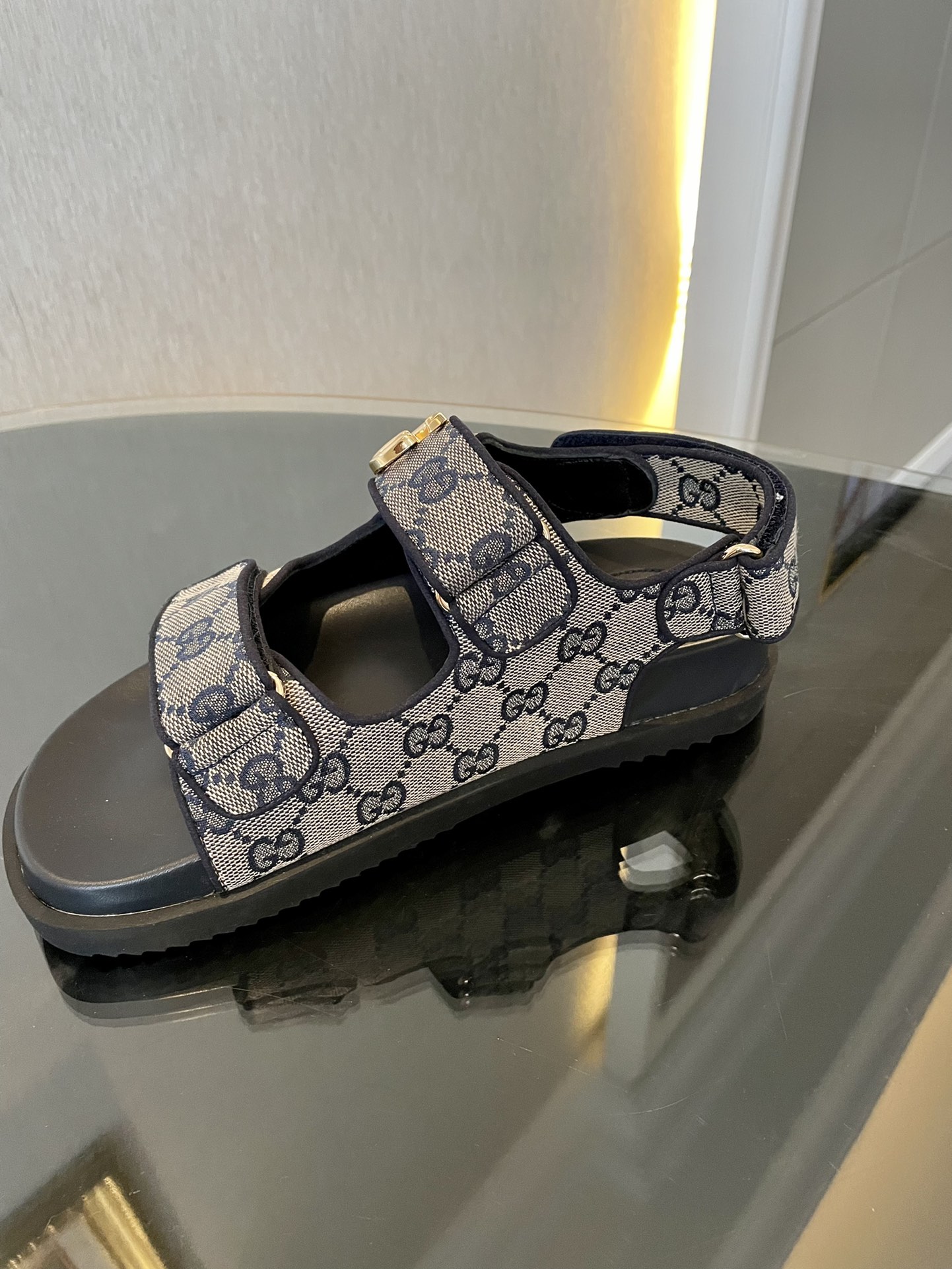 ⬆️22524-Gucci-860 gallery