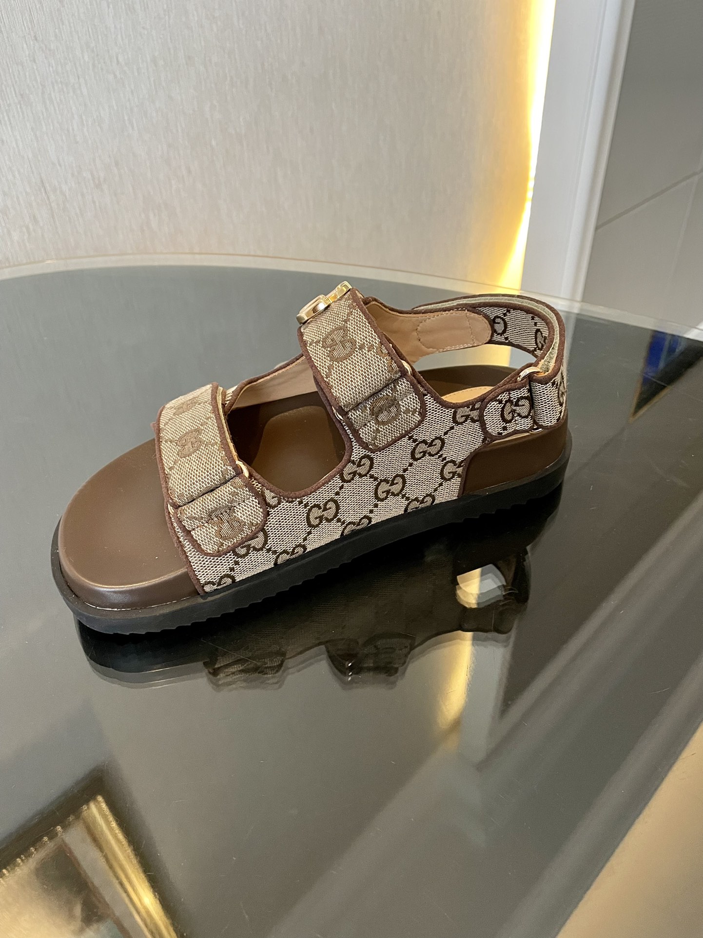 ⬆️22524-Gucci-860 gallery