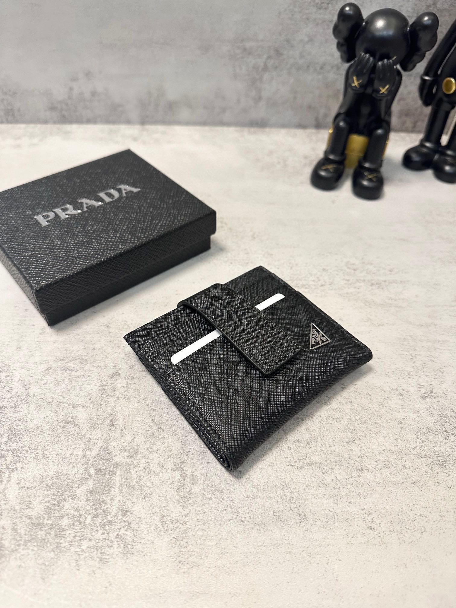 ⬆️22553-PRADA-275 gallery