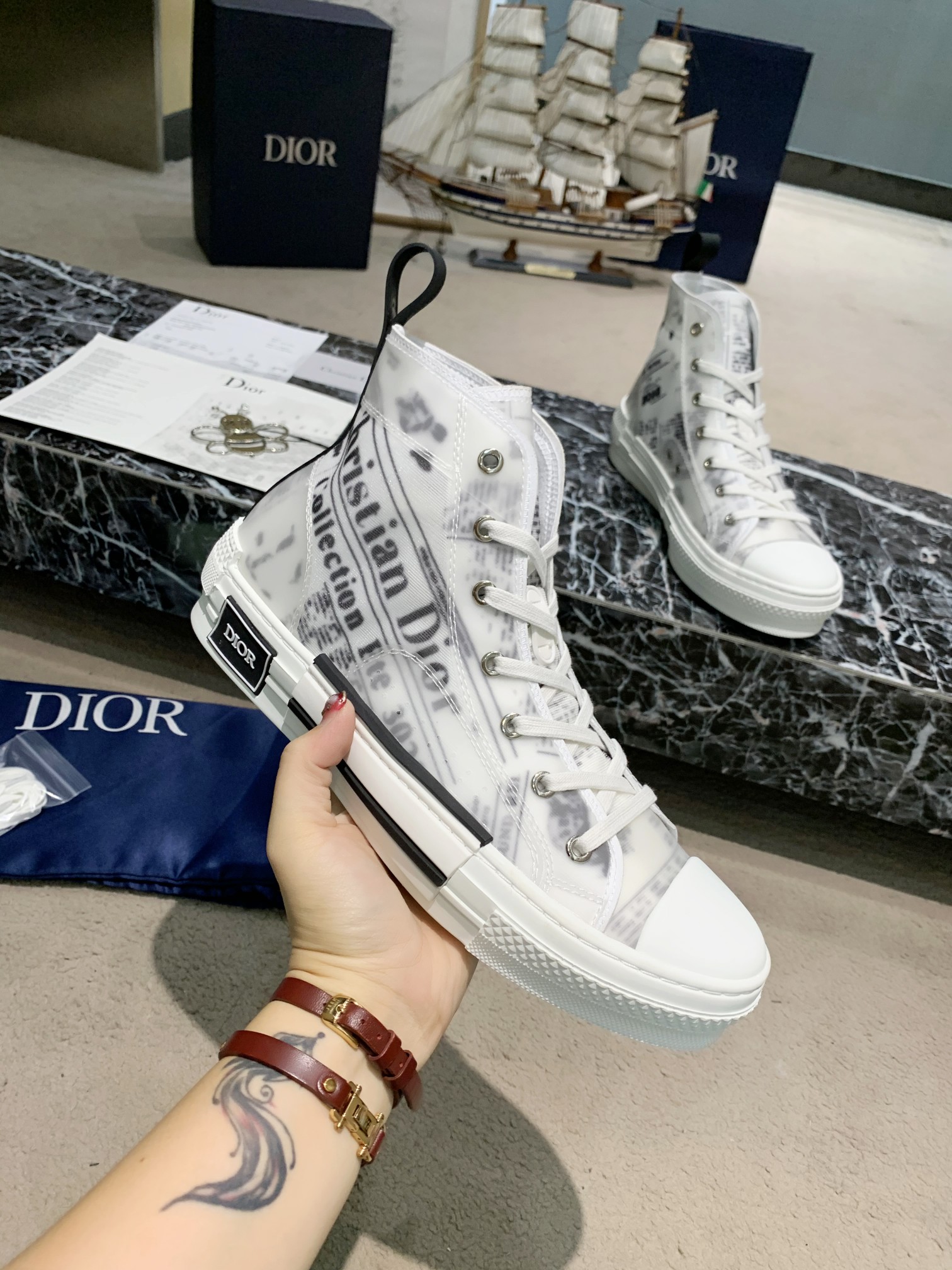 ⬆️22586-dior-745 gallery