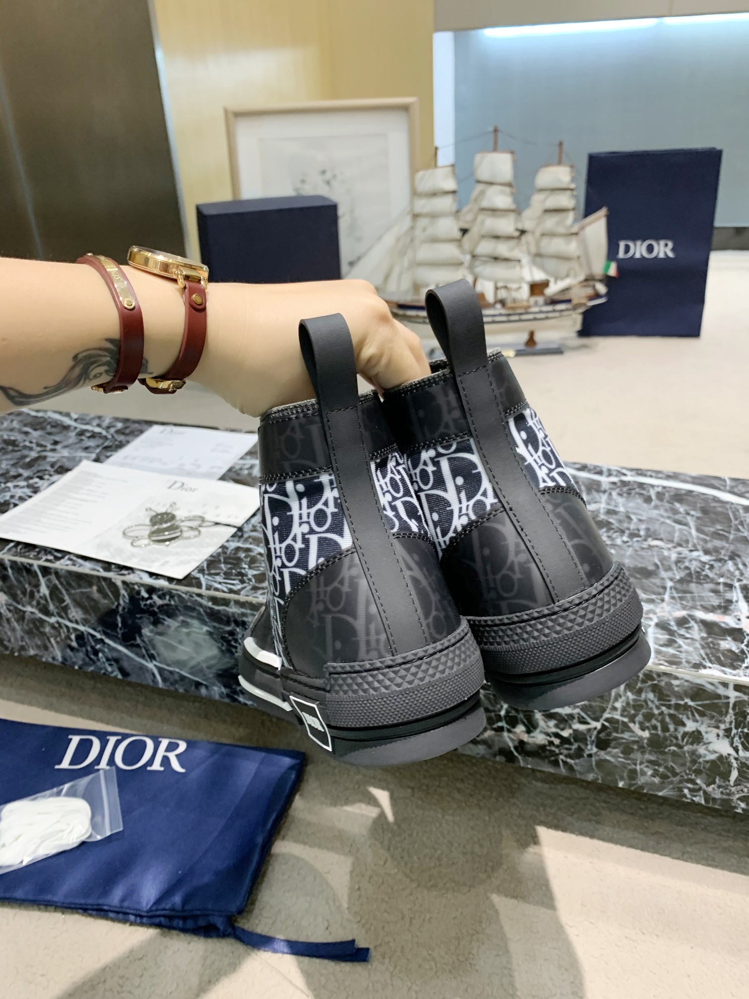 ⬆️22586-dior-745 gallery