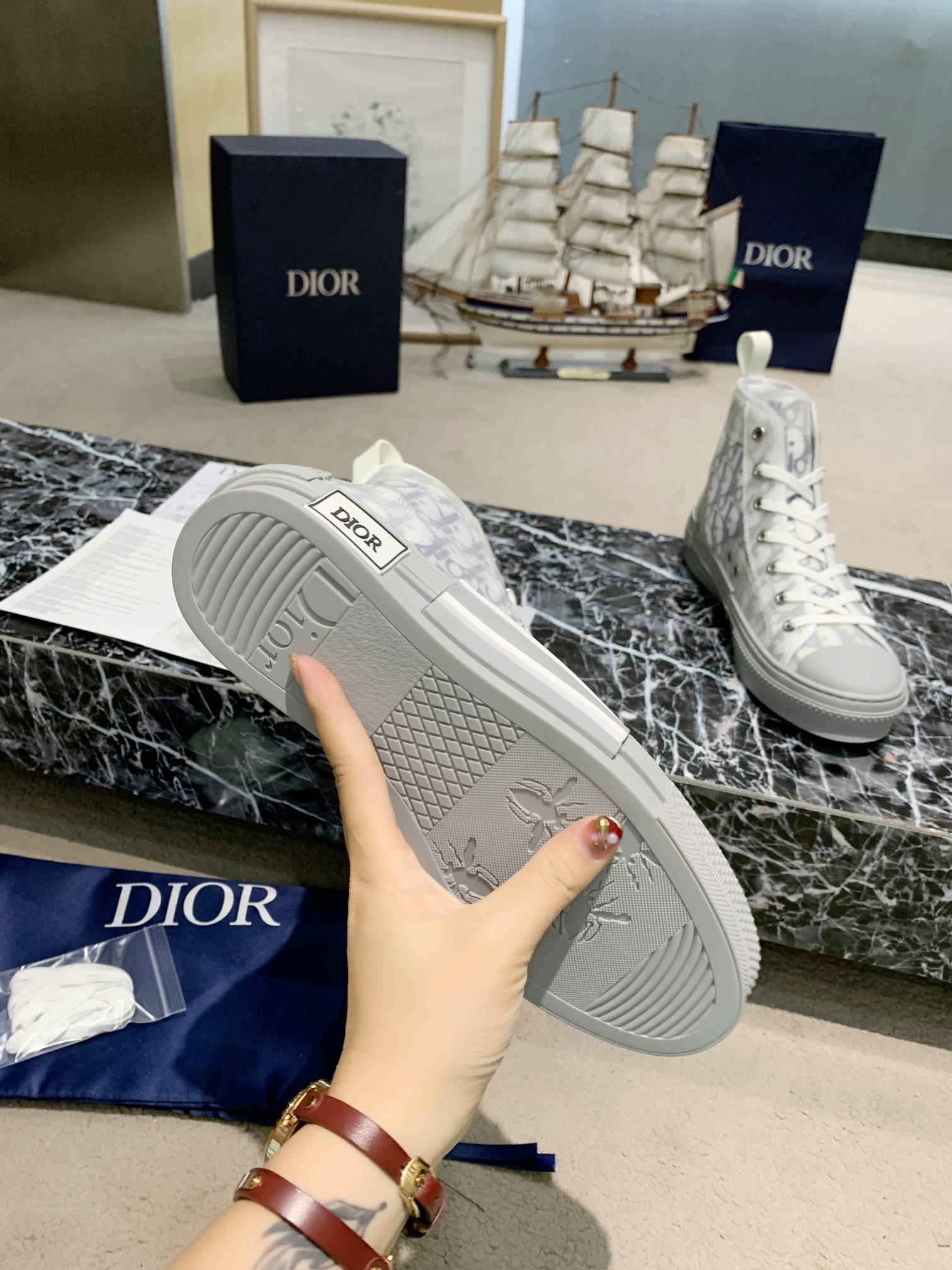 ⬆️22586-dior-745 gallery