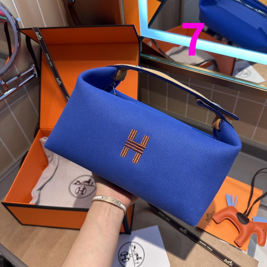 ⬆️22639-Hermès-371 gallery