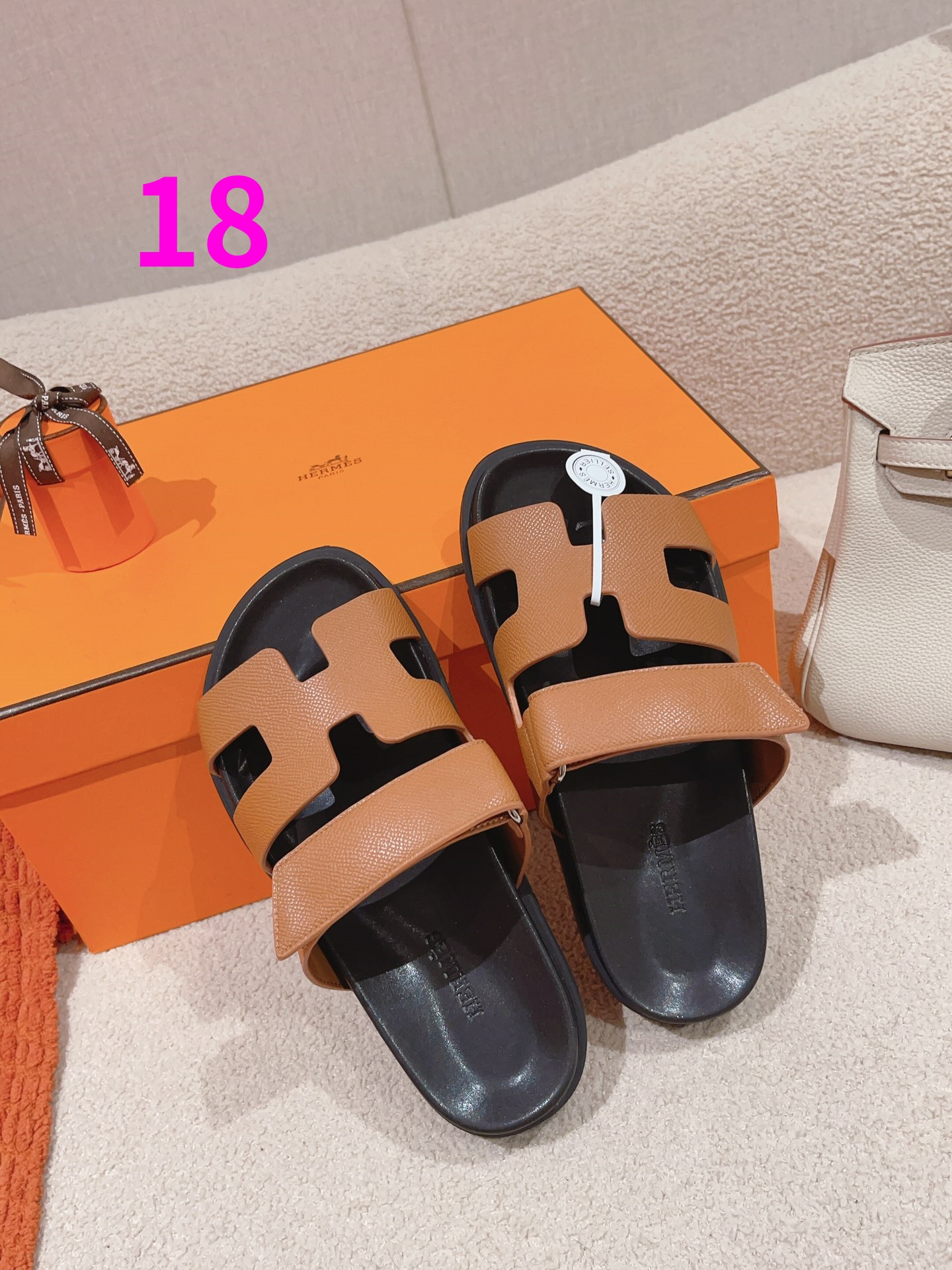 ⬆️22640-Hermès-874 gallery