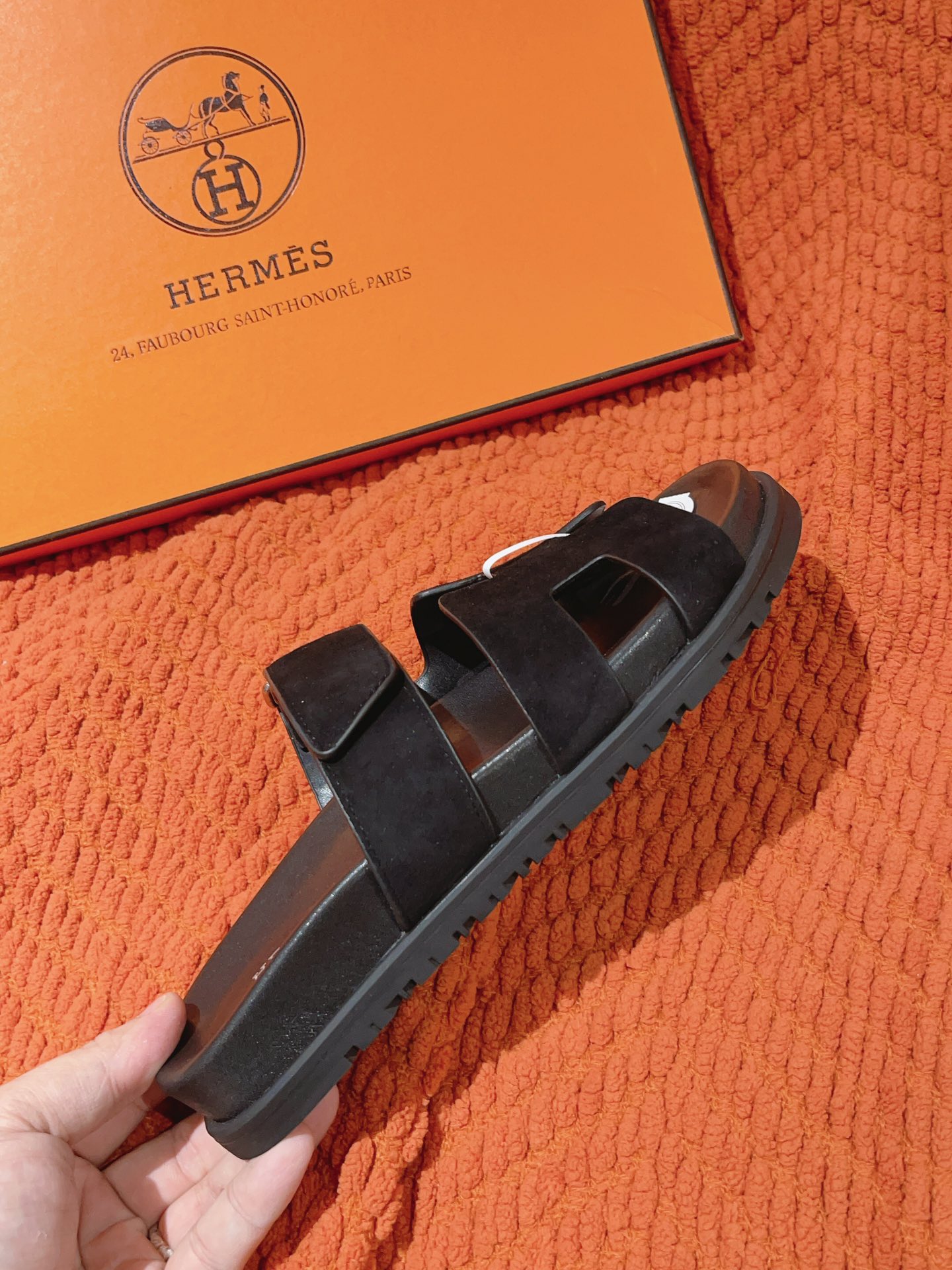 ⬆️22640-Hermès-874 gallery