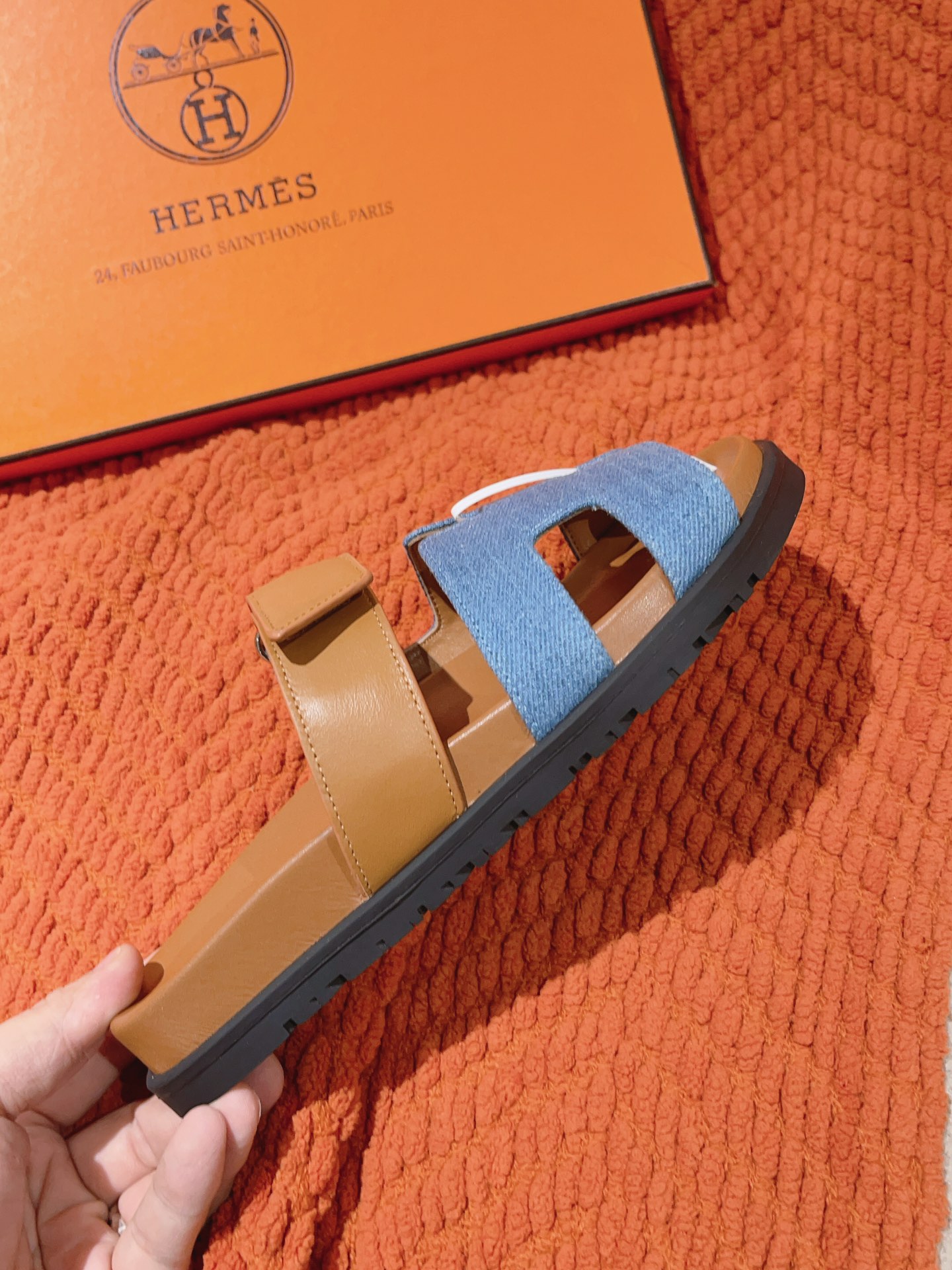 ⬆️22640-Hermès-874 gallery