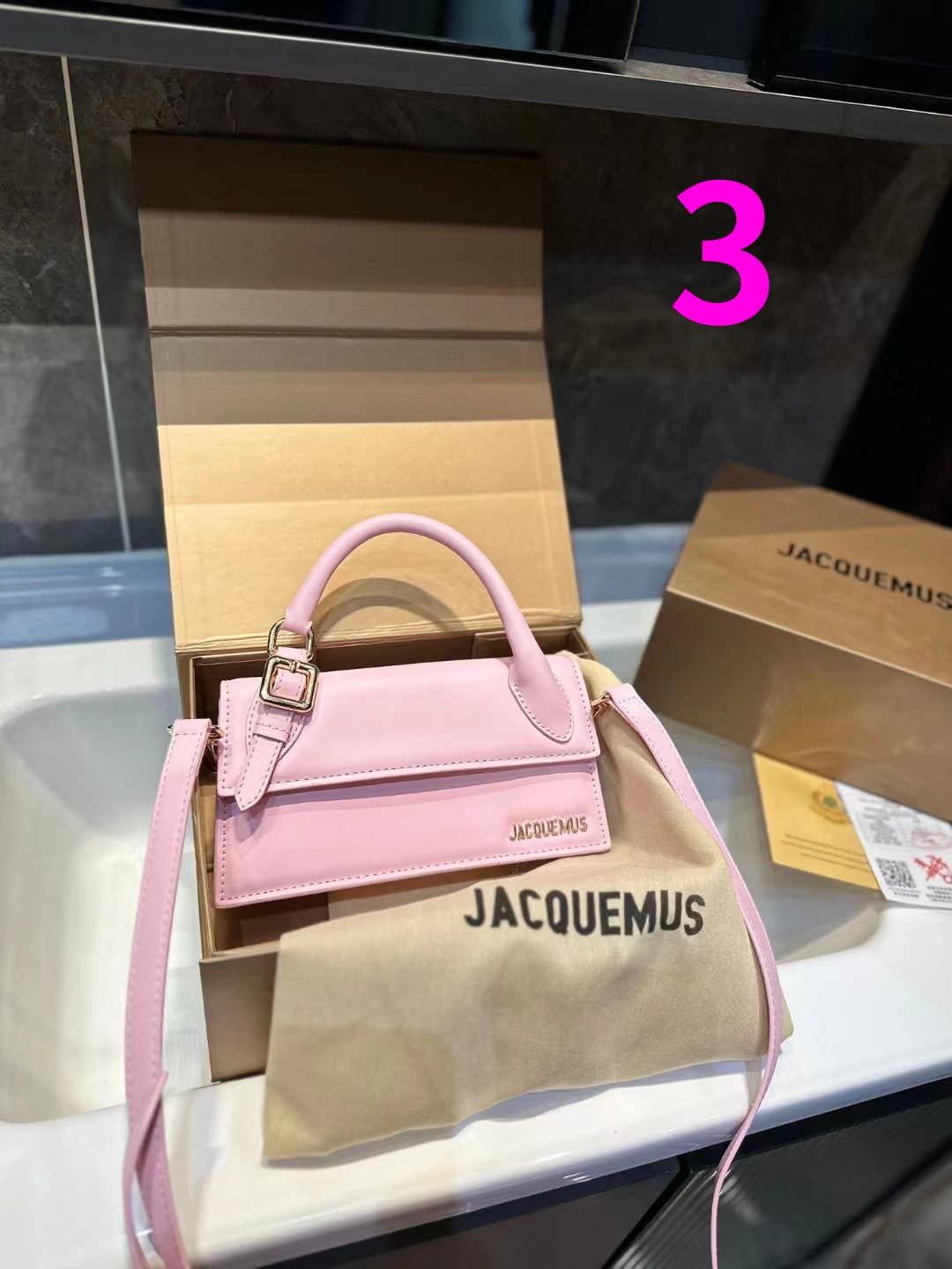 ⬆️22677-Jacquemus-430 gallery