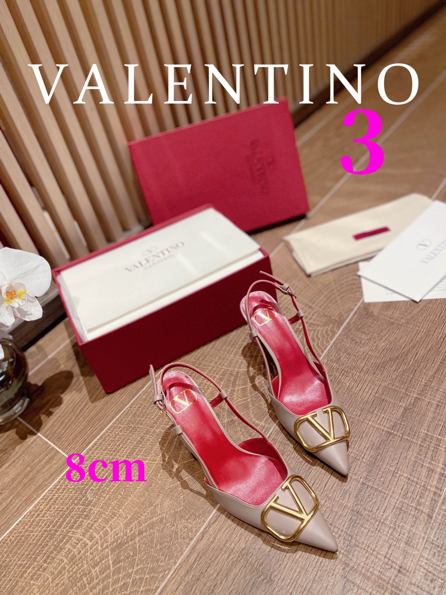 ⬆️22780-Valentino -805 gallery