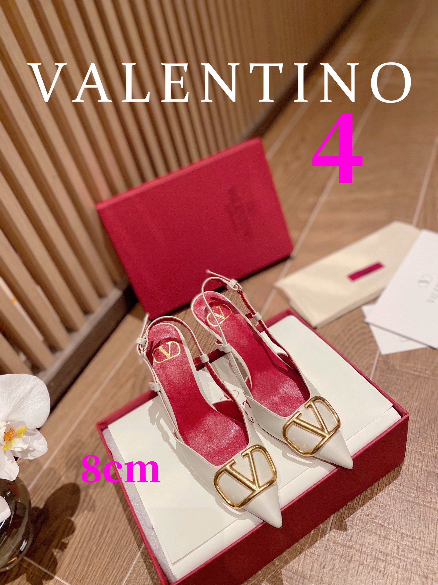 ⬆️22780-Valentino -805 gallery