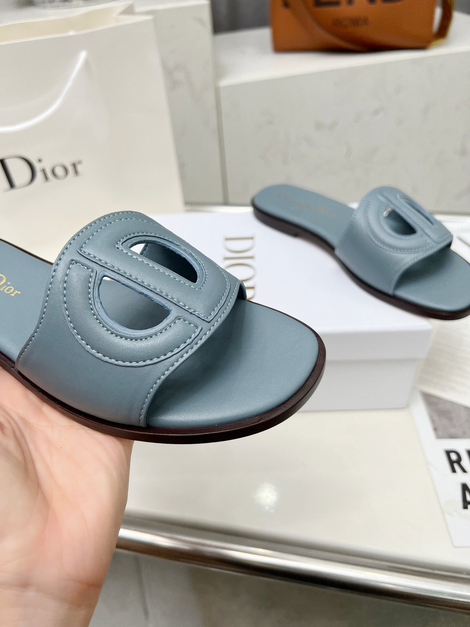 ⬆️23161-DIOR-625 gallery