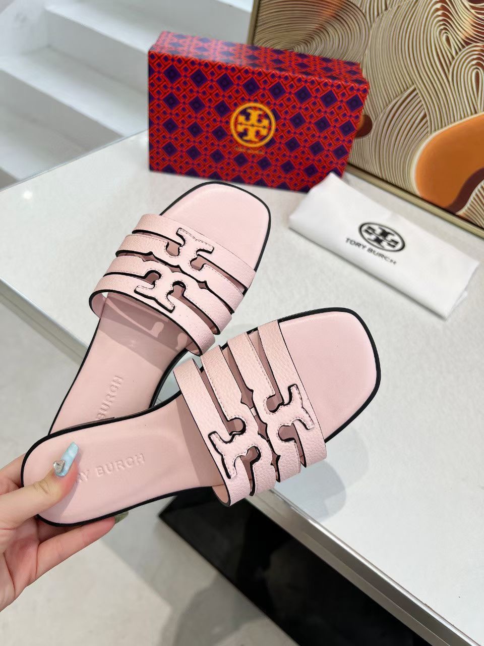 ⬆️23190--TORY BURCH-575 gallery