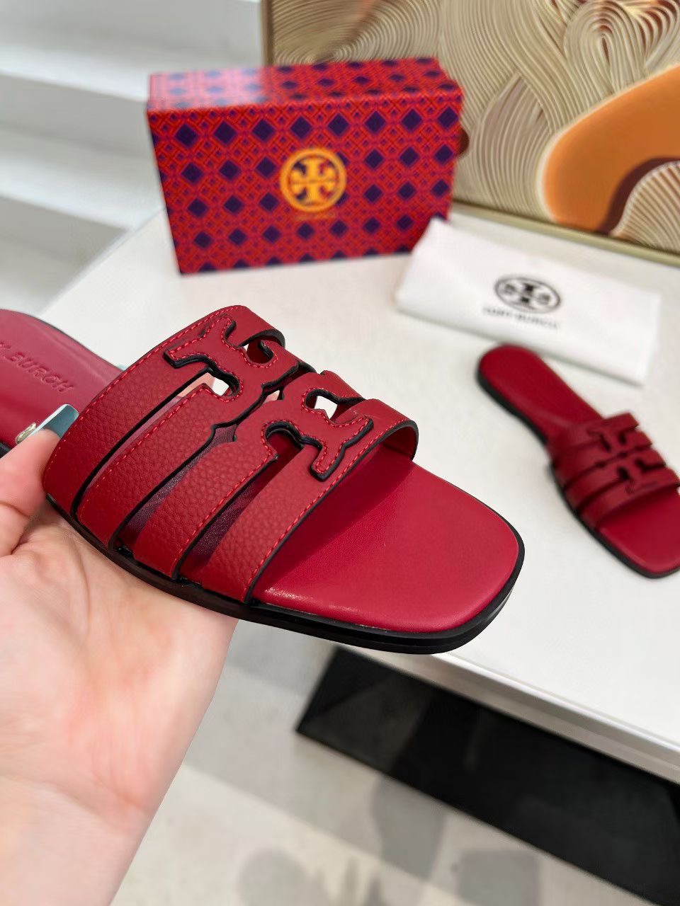 ⬆️23190--TORY BURCH-575 gallery