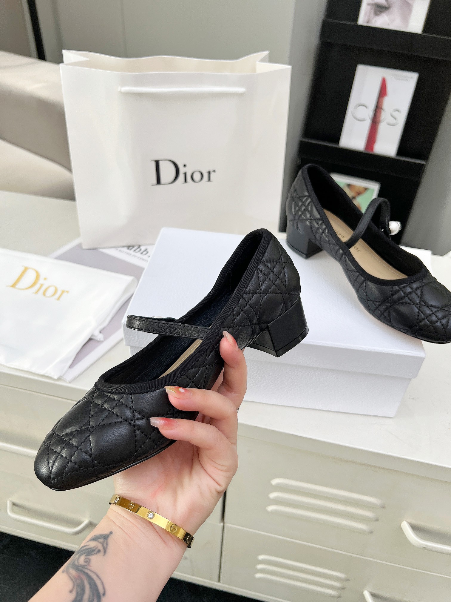 ⬆️23398-DIOR-799 gallery