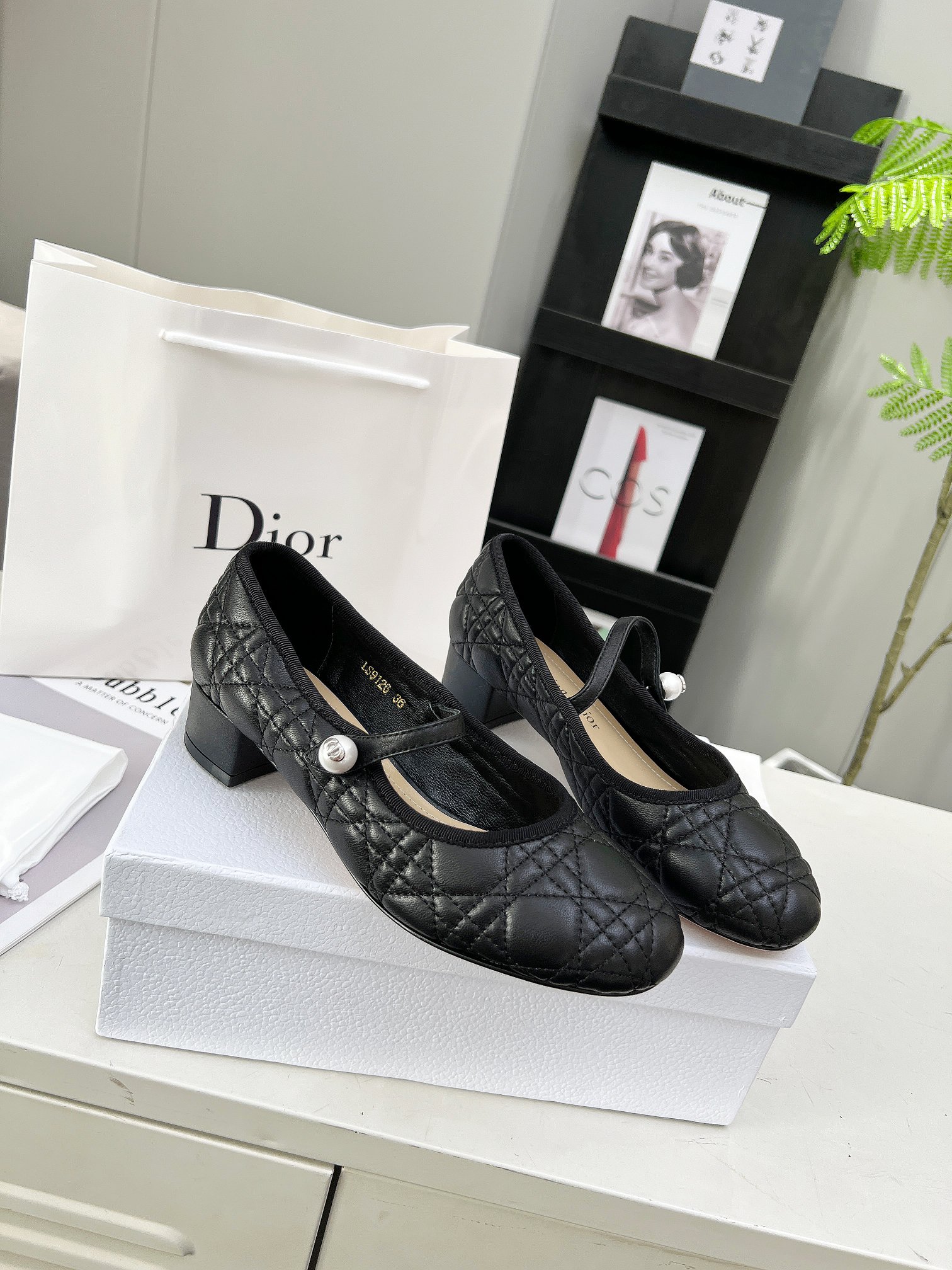 ⬆️23398-DIOR-799 gallery