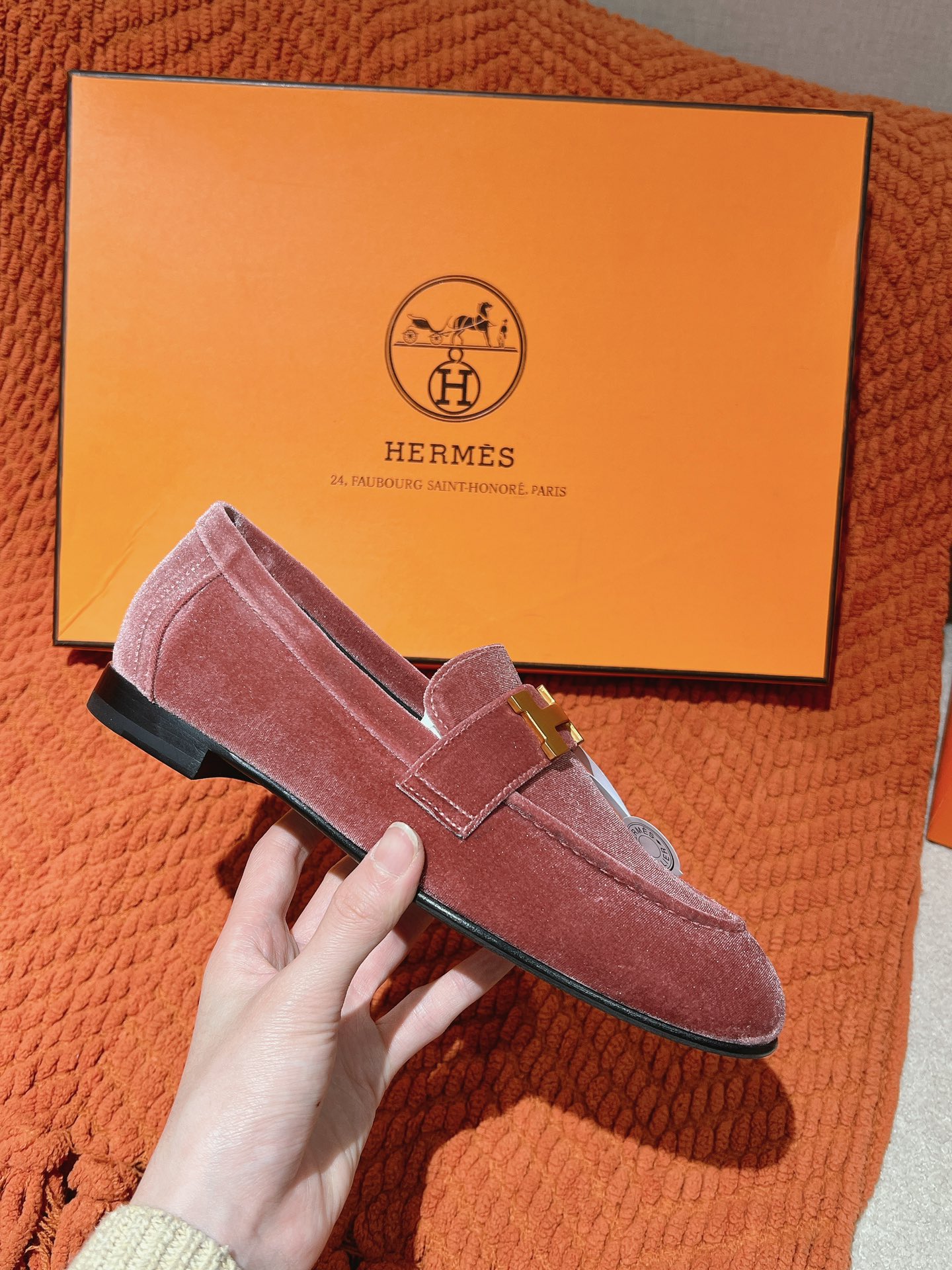 ⬆️23445-Hermes-1075 gallery