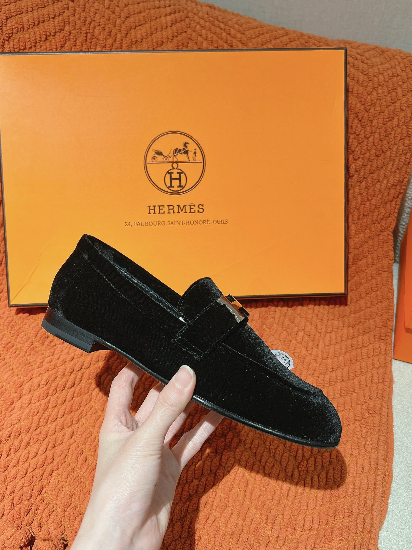 ⬆️23445-Hermes-1075 gallery