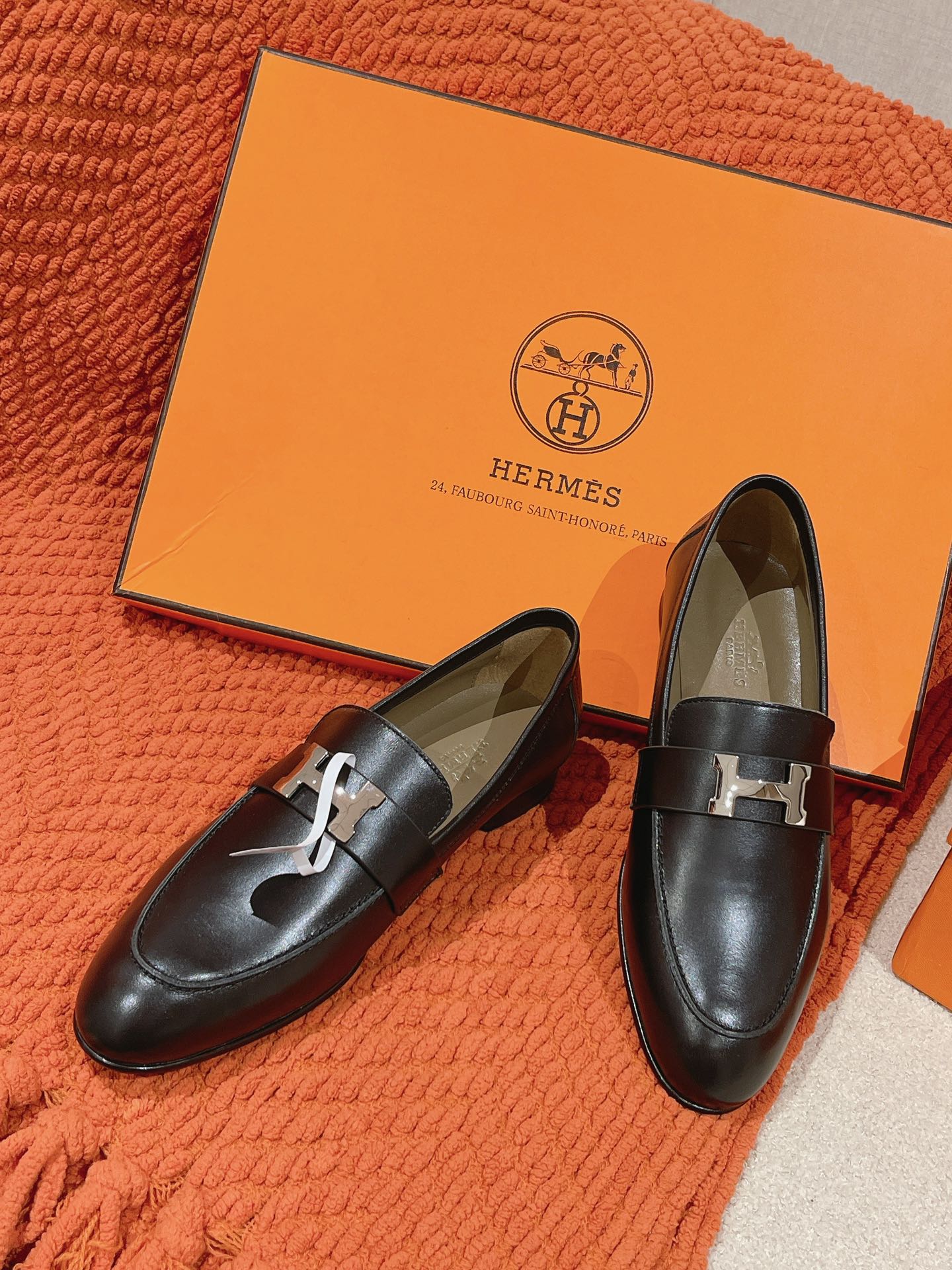 ⬆️23445-Hermes-1075 gallery