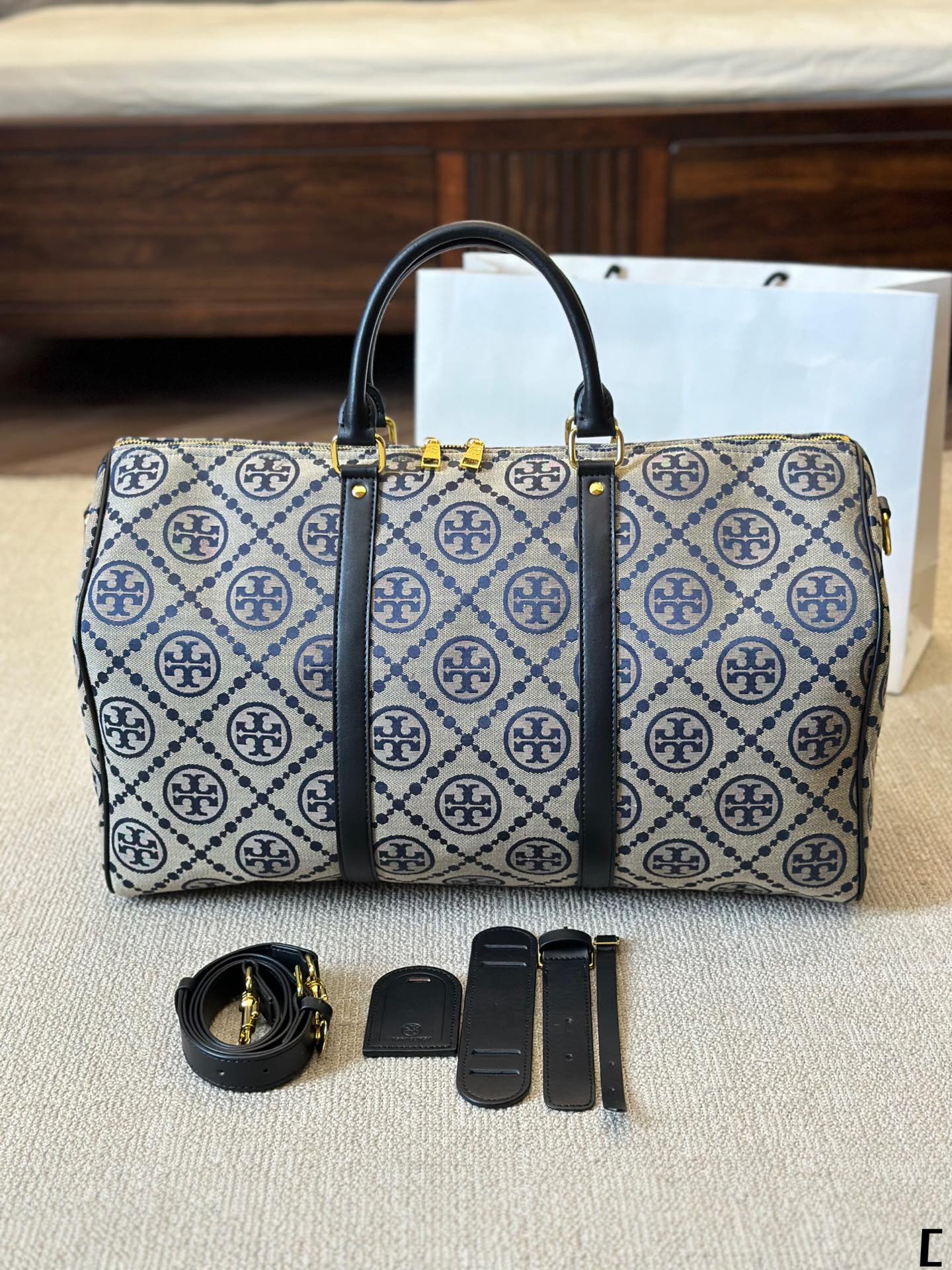 ⬆️23467-Tory Burch-500 gallery