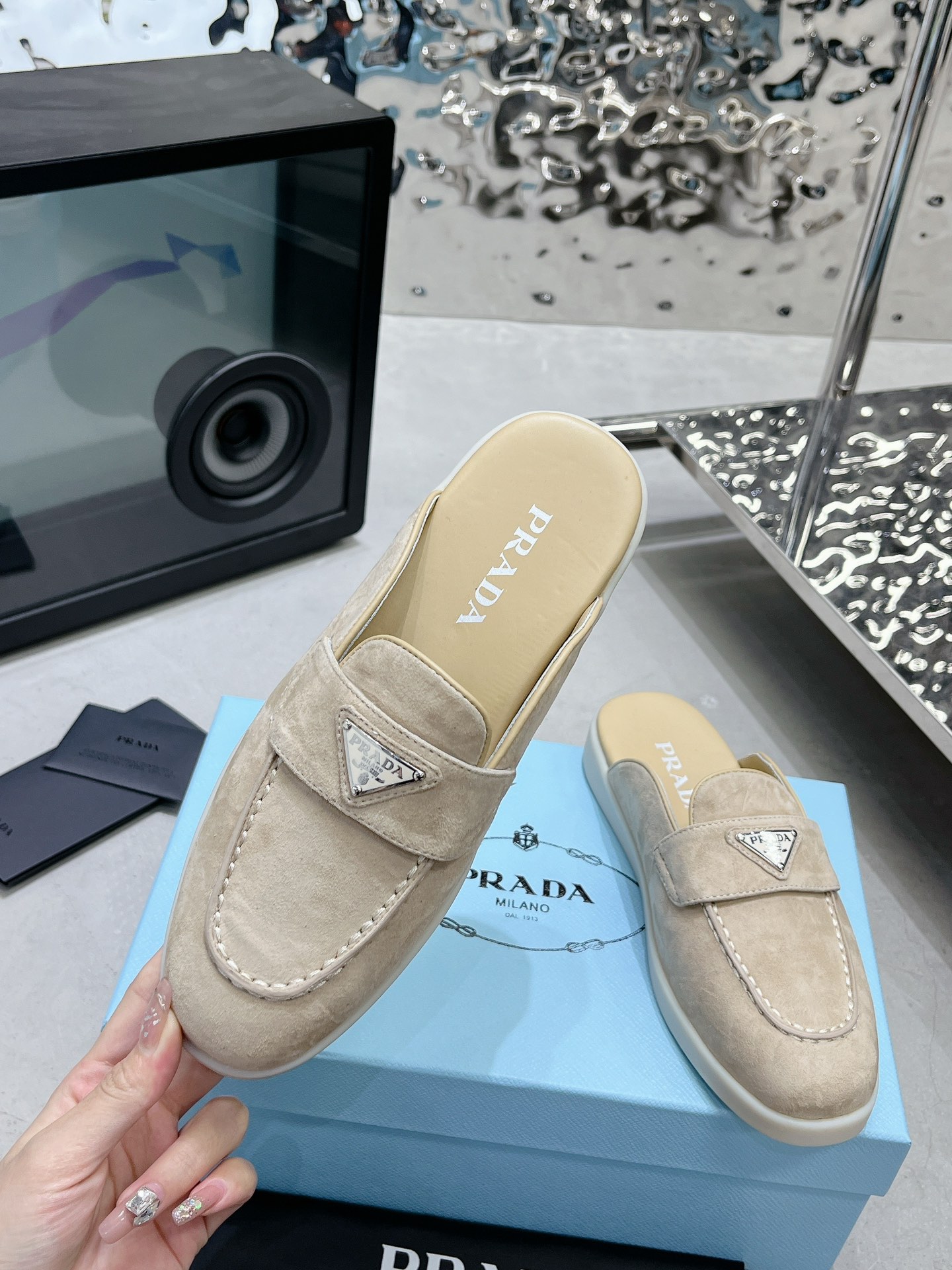 ⬆️23498-Prada-675 gallery