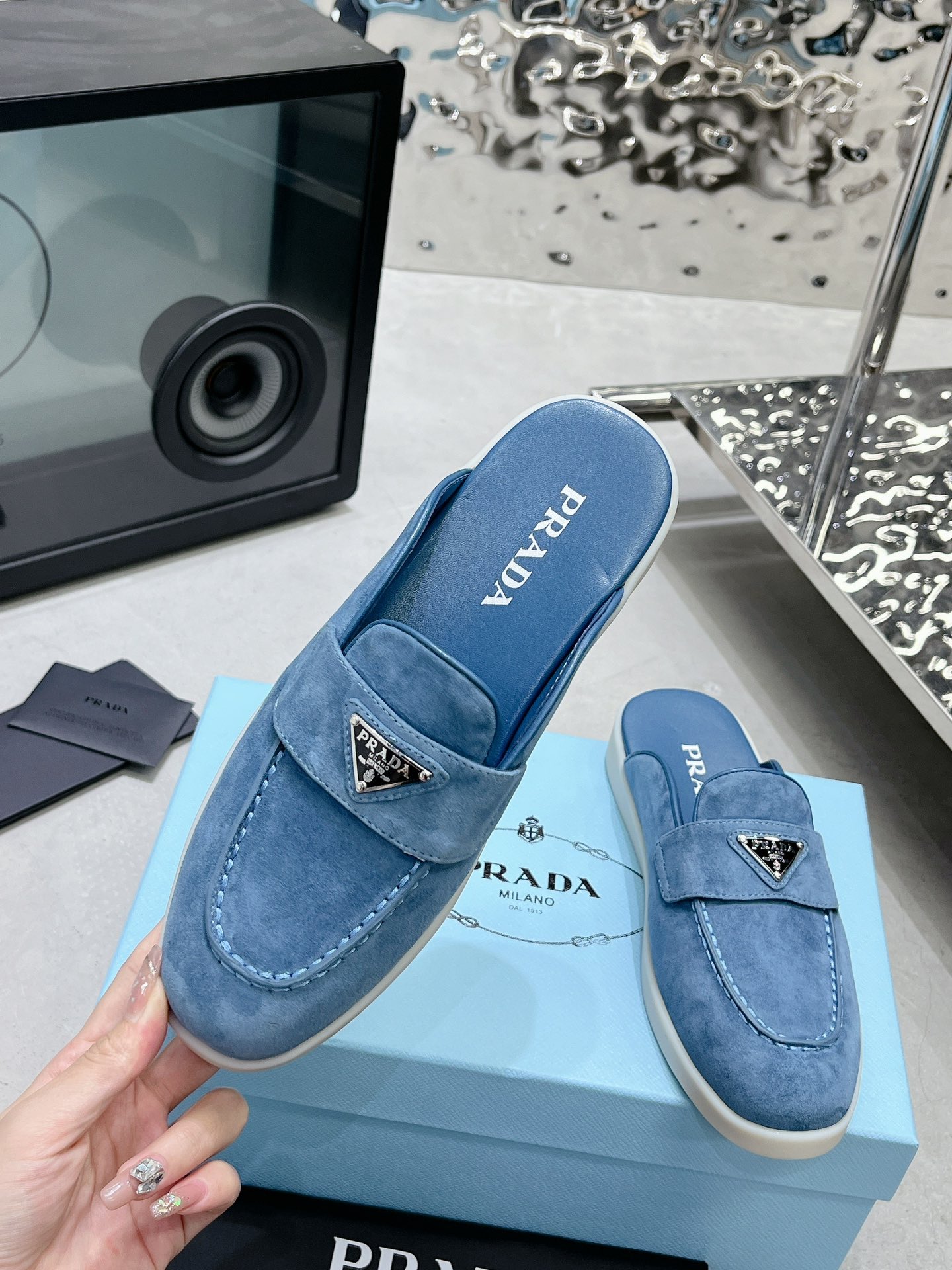 ⬆️23498-Prada-675 gallery