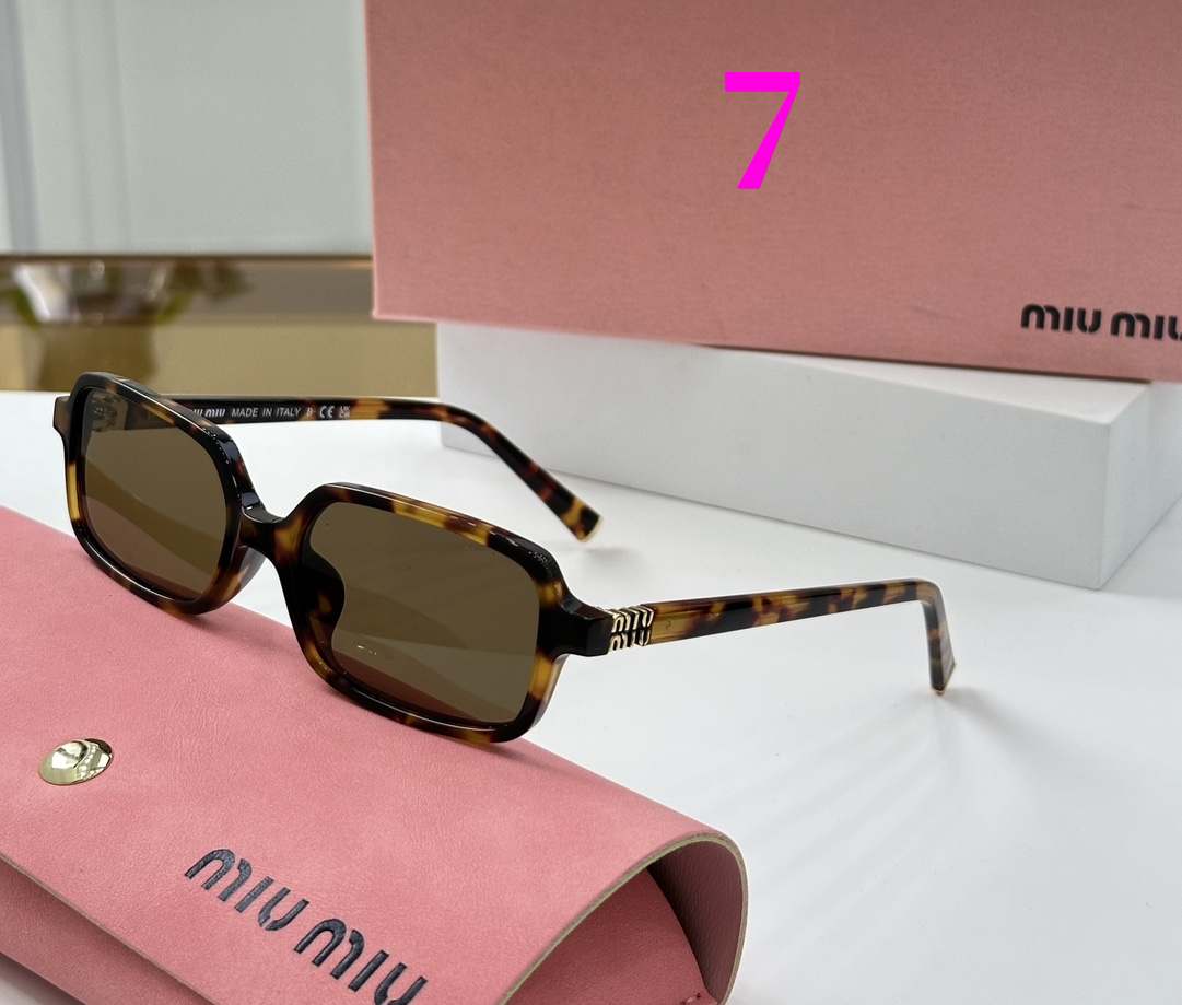 ⬆️23513-miumiu--399 gallery