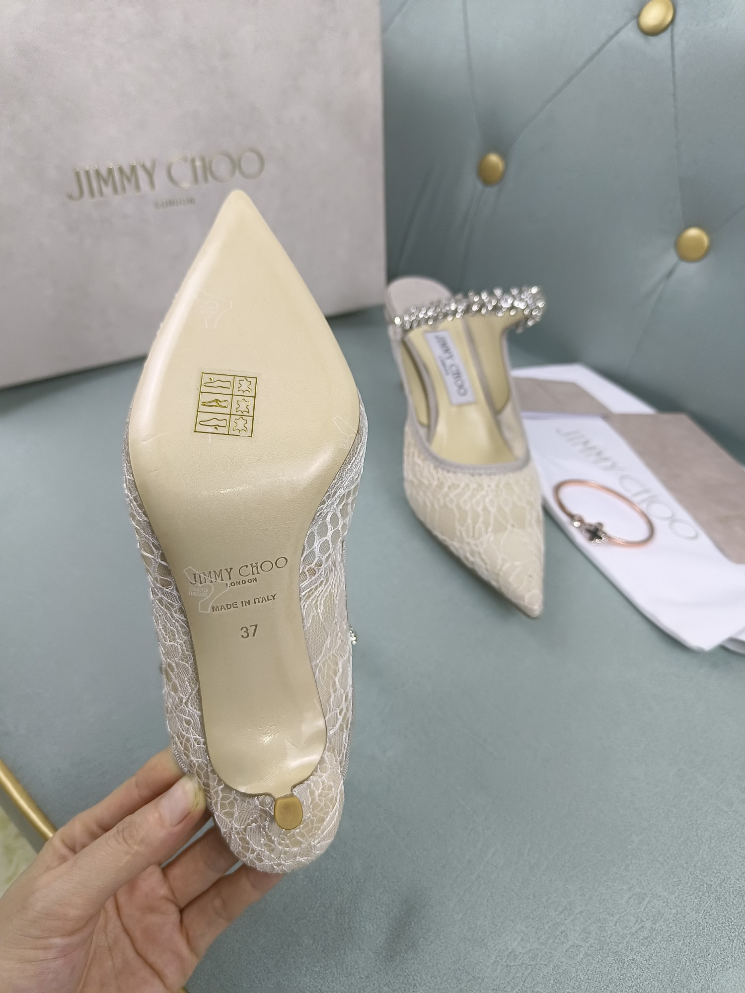 ⬆️23548-jimmy choo-799 gallery