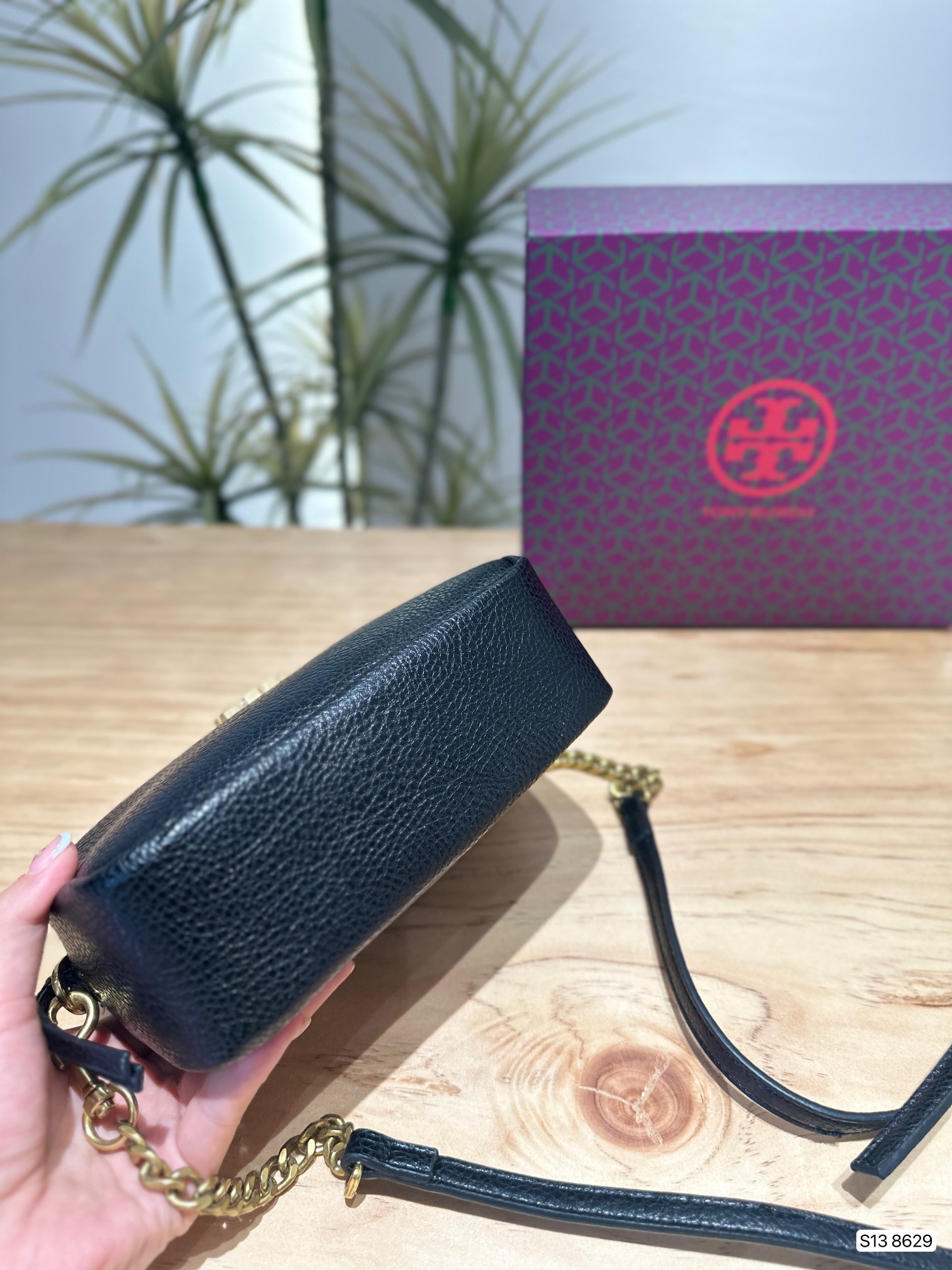 ⬆️23556-Tory Burch-375 gallery