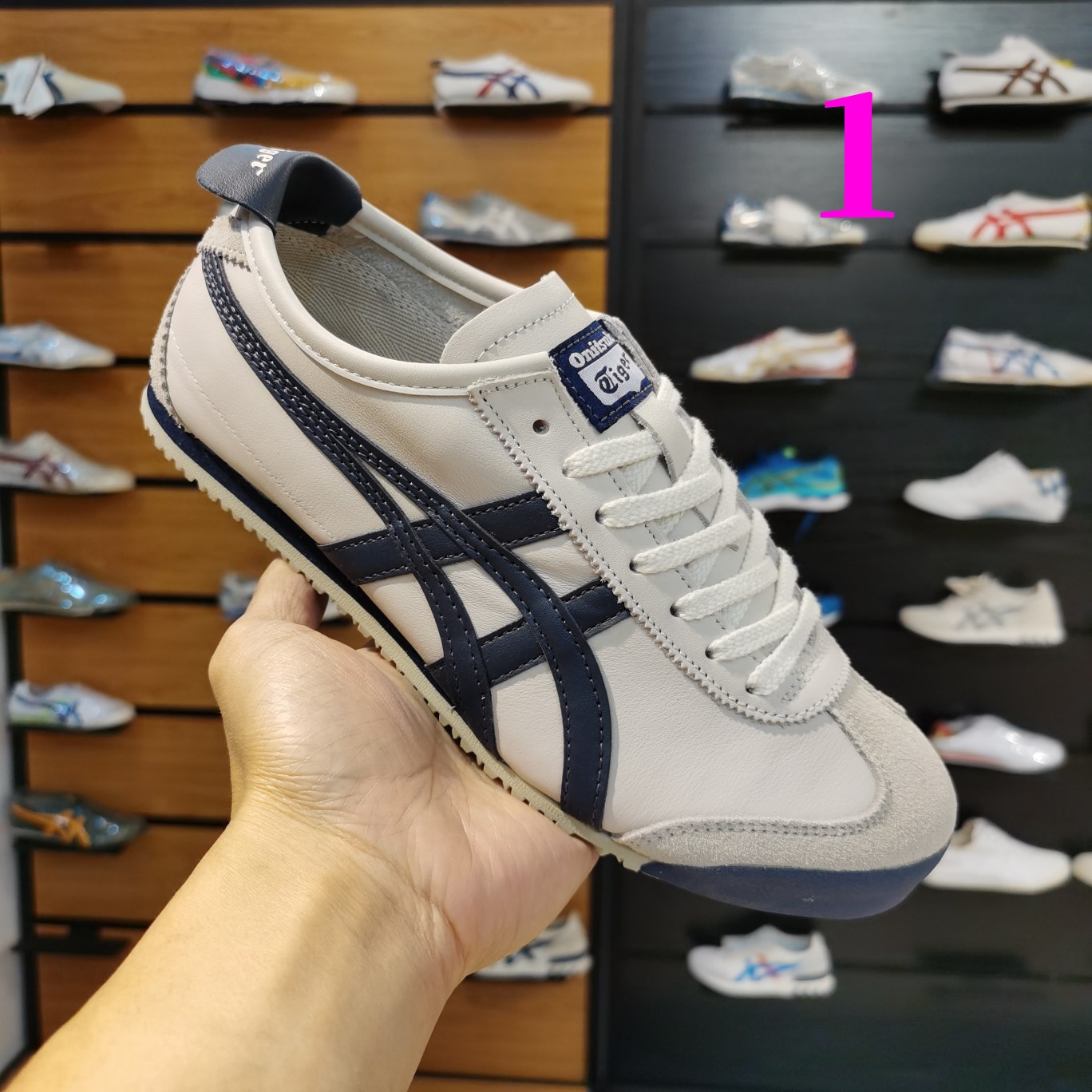 ⬆️23640-Asics-489 gallery