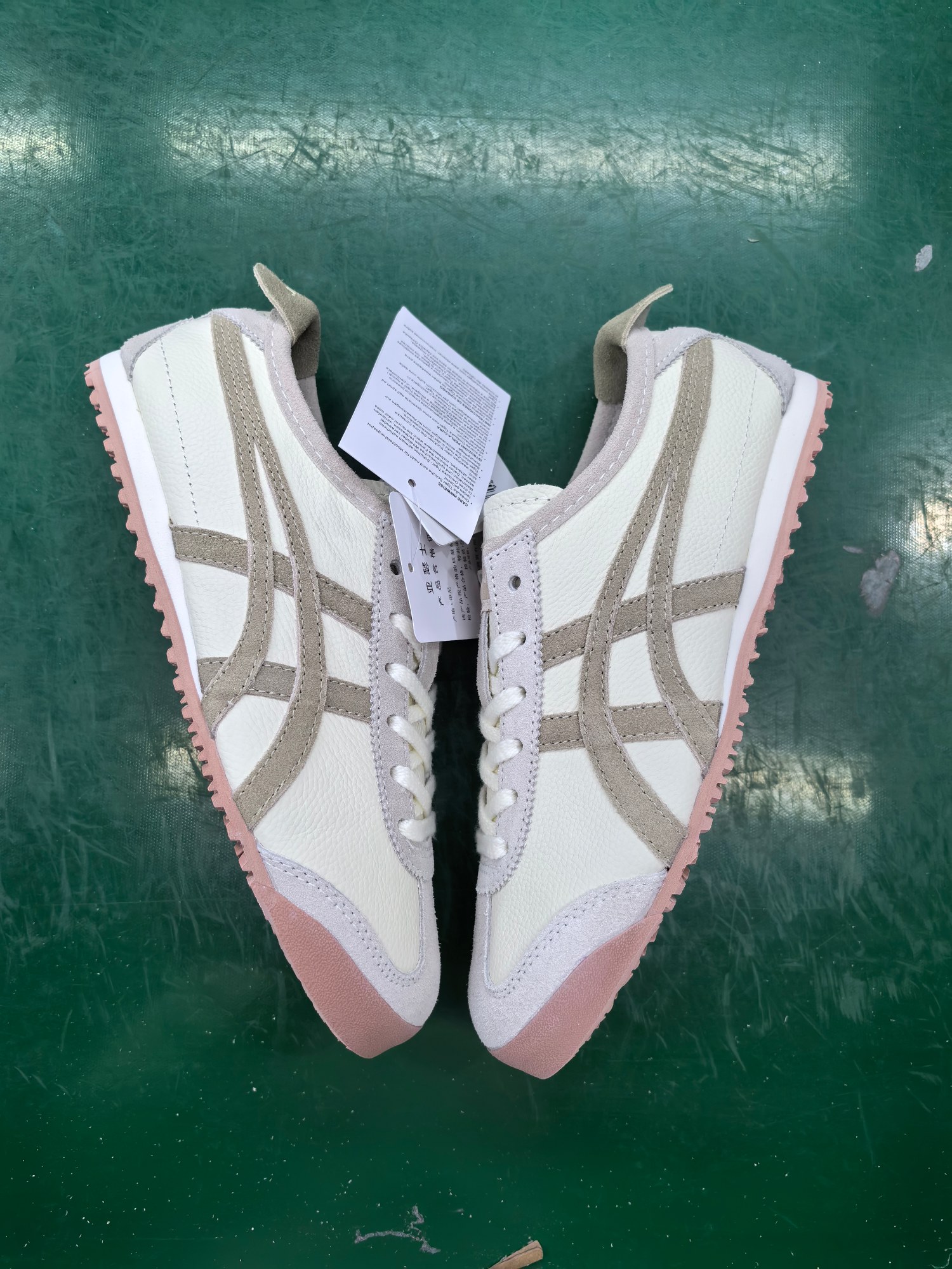 ⬆️23640-Asics-489 gallery