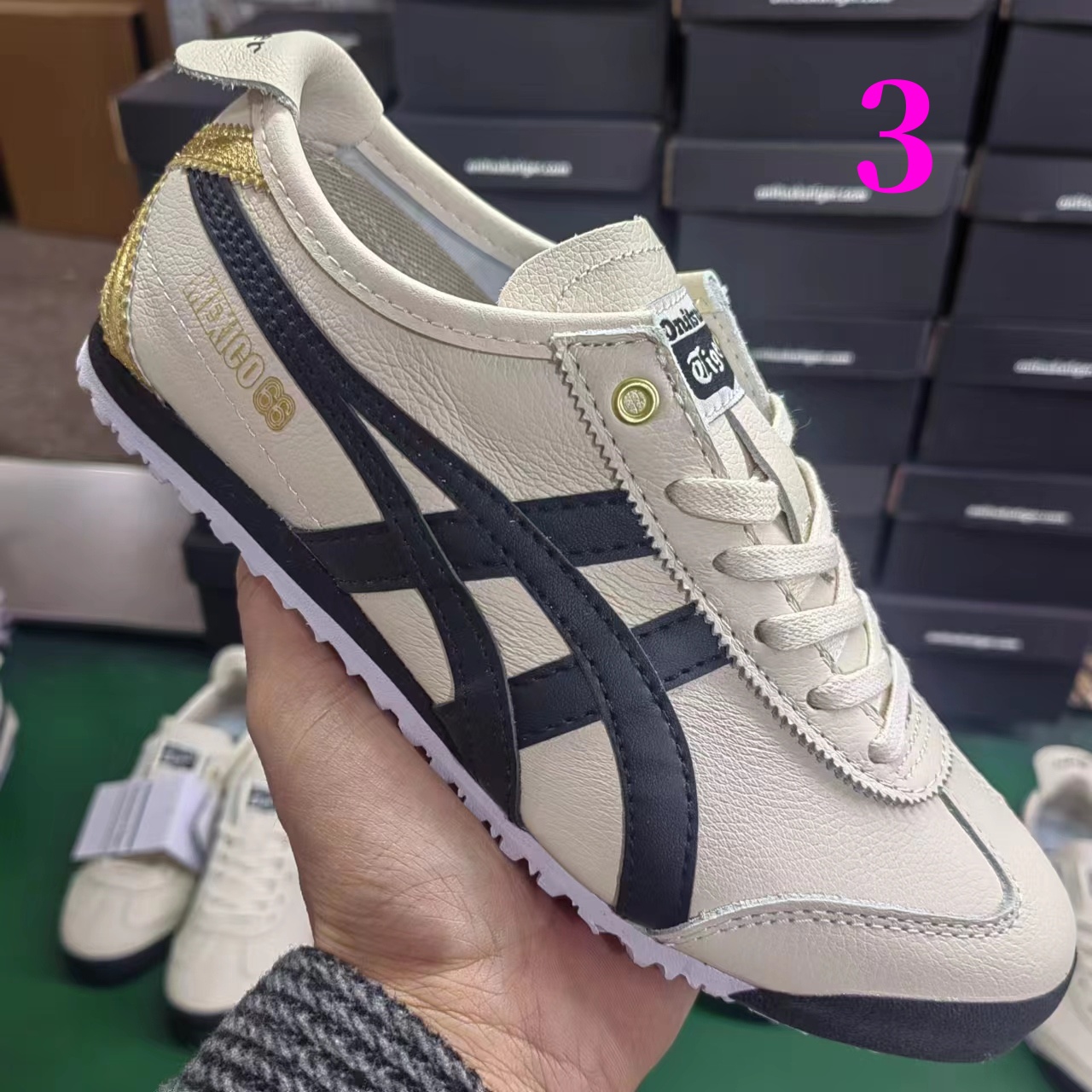 ⬆️23640-Asics-489 gallery