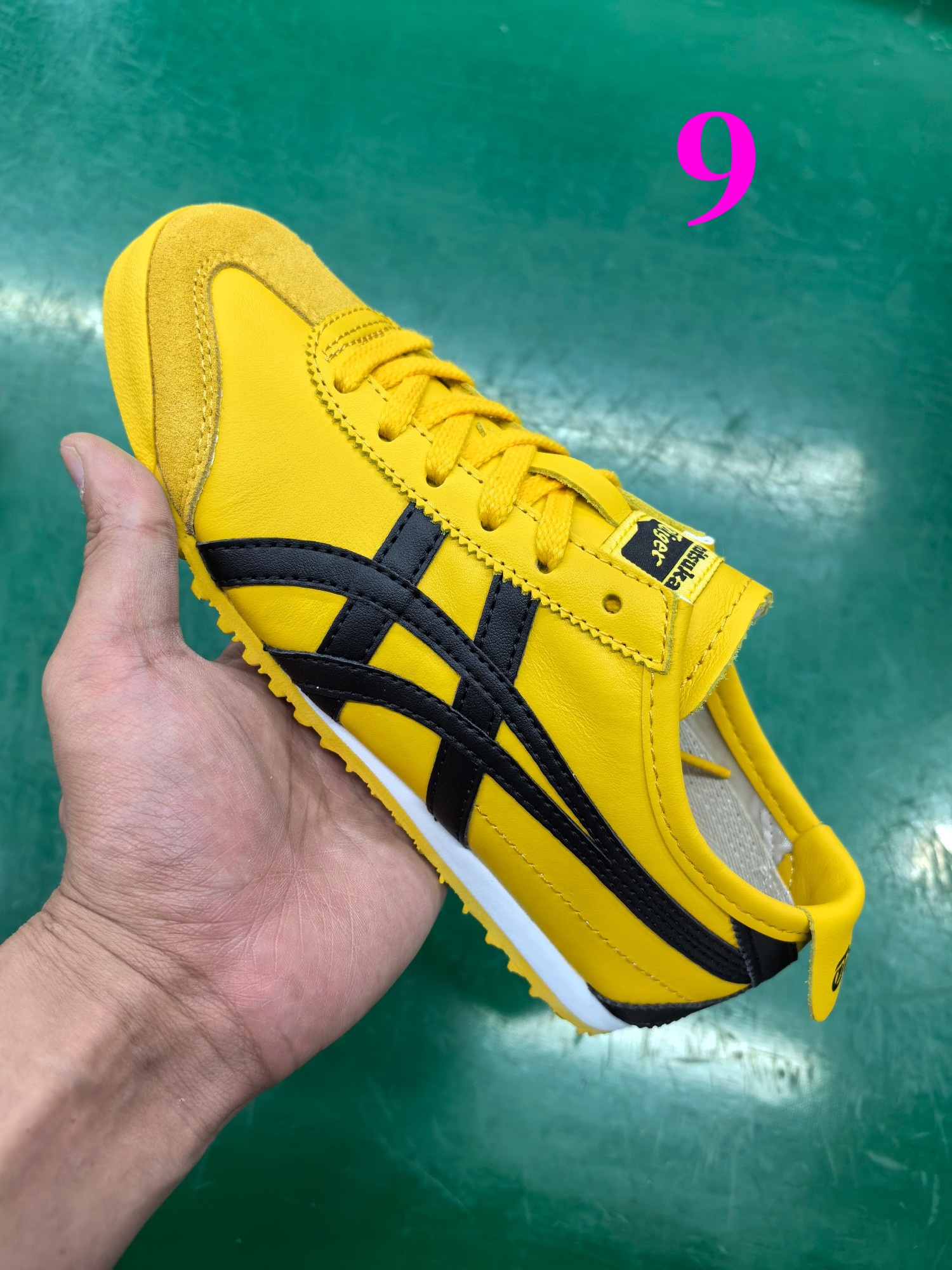 ⬆️23640-Asics-489 gallery