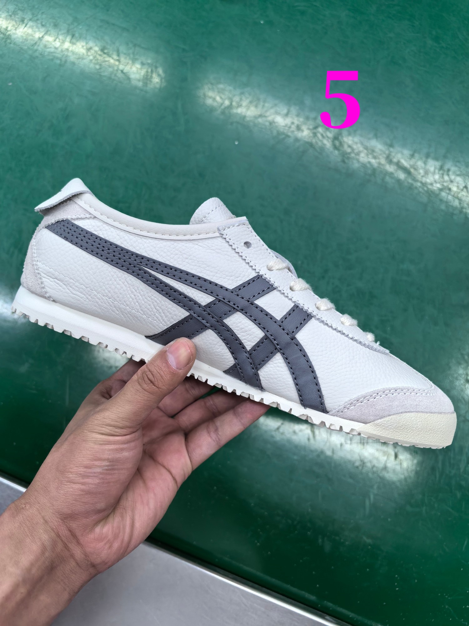 ⬆️23640-Asics-489 gallery