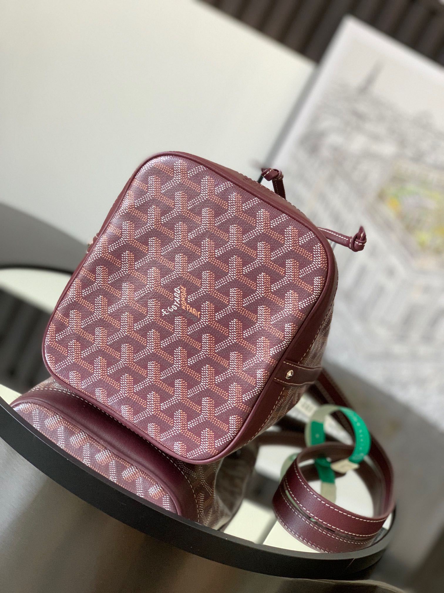 ⬆️23653-goyard-585 gallery