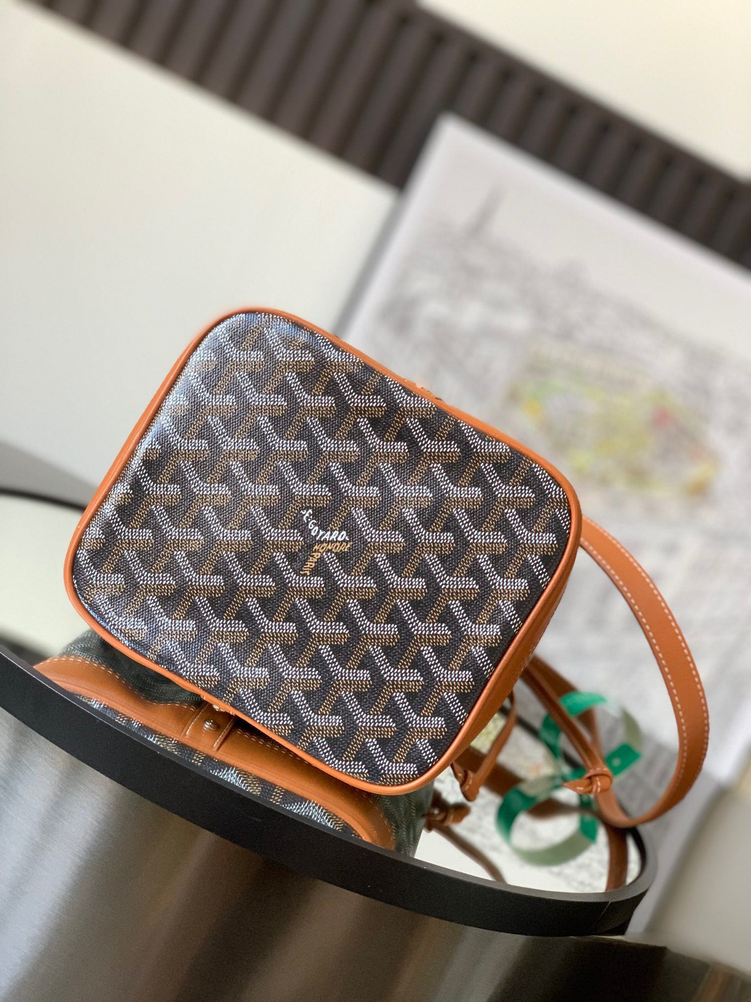 ⬆️23653-goyard-585 gallery