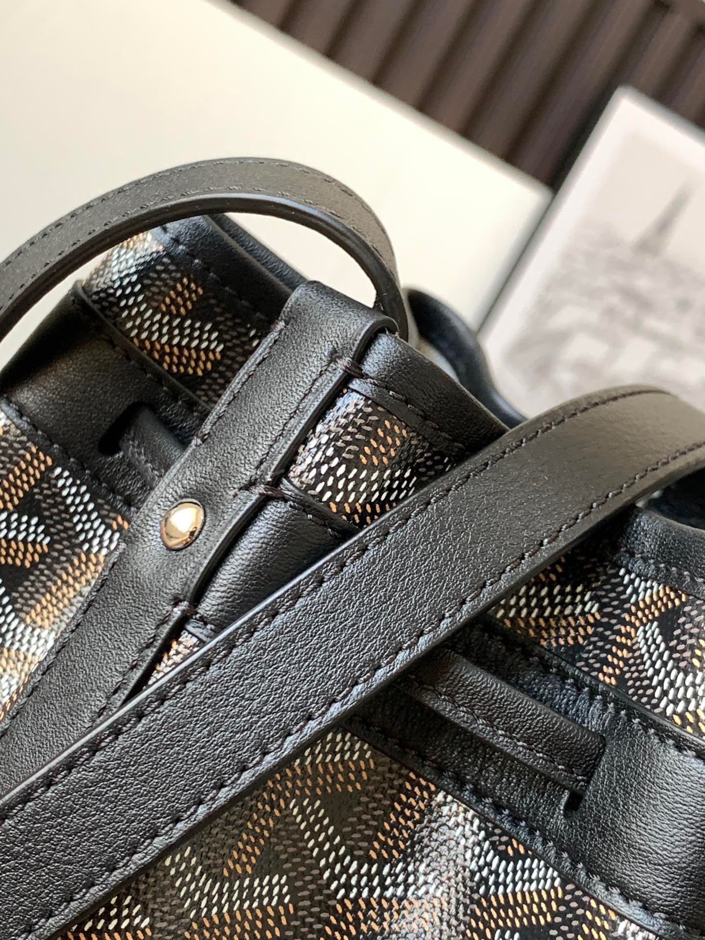 ⬆️23653-goyard-585 gallery