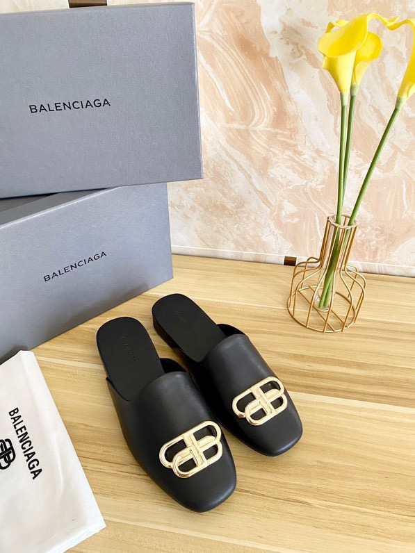 ⬆️23667-Balenciaga-835 gallery